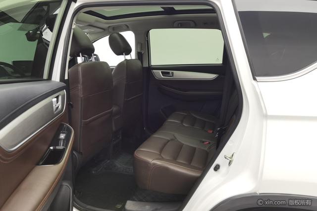 Forthing JOYEAR X5 2017 изображение автомобиля #20