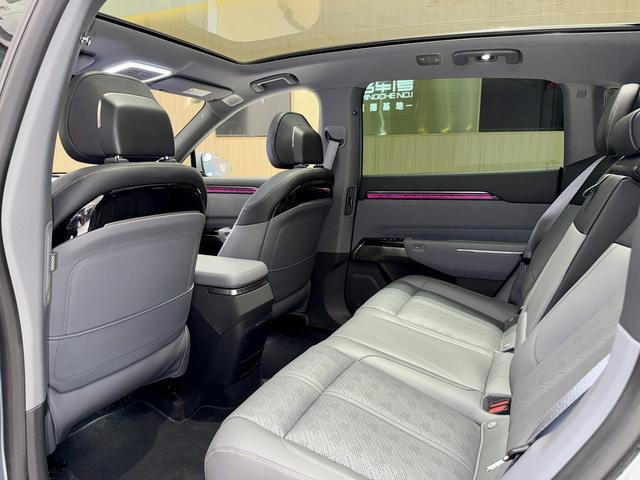 极氪 极氪7X 2024 汽车图片 #20