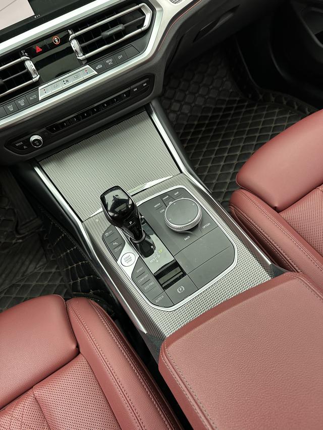 BMW 3 Series 2022 car image #20