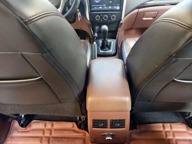 Forthing SX6 2016 car image #20