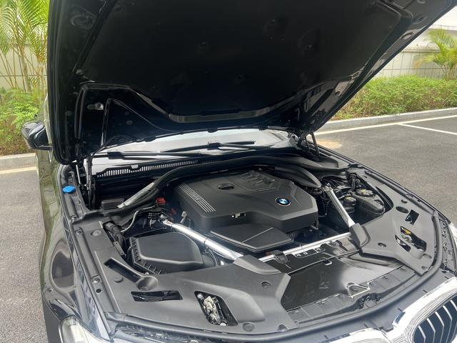 BMW 5 Series 2023 immagine di auto #20