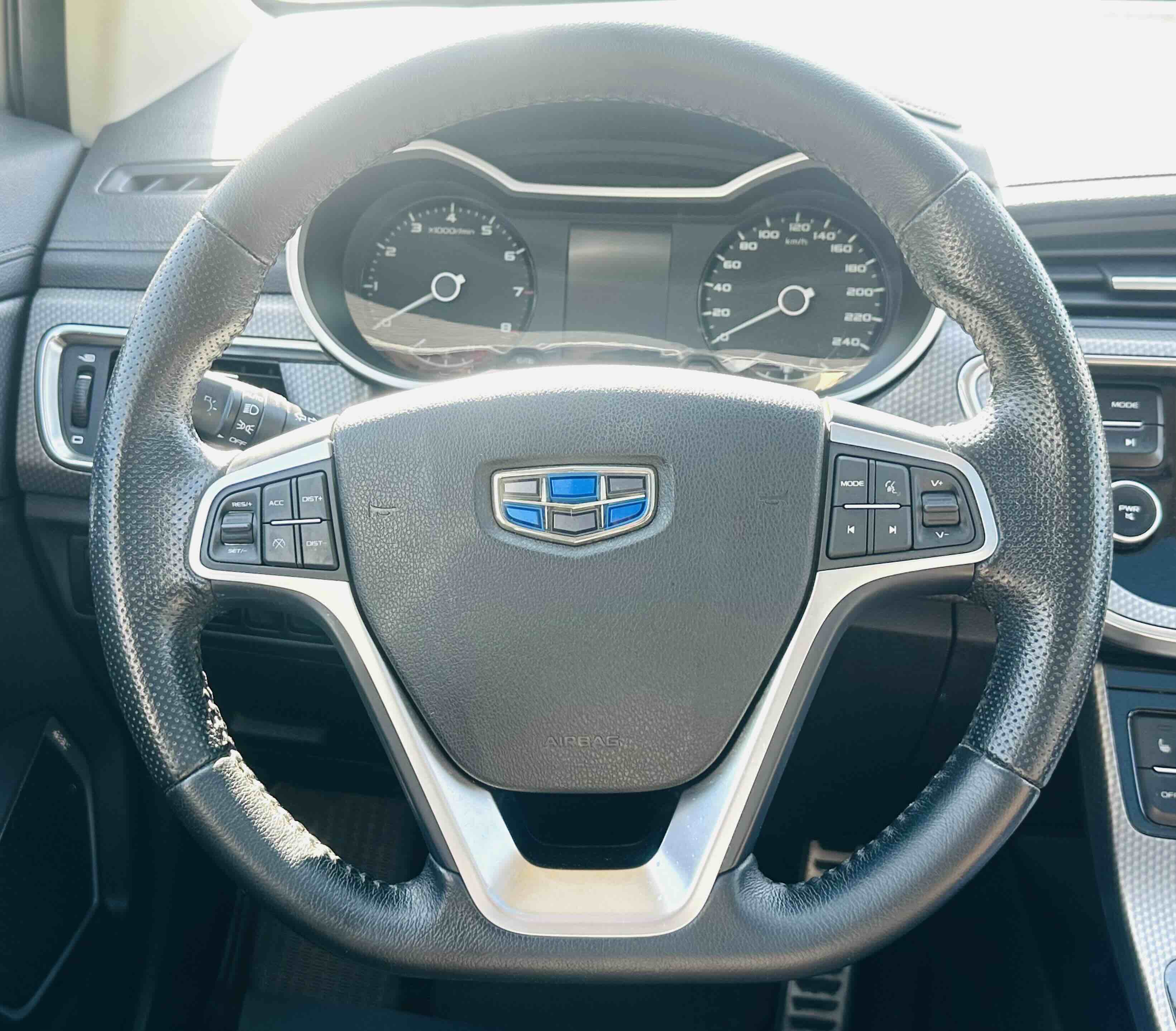 Emgrand GS 2017 #20 Emgrand GS 2017 car image #20