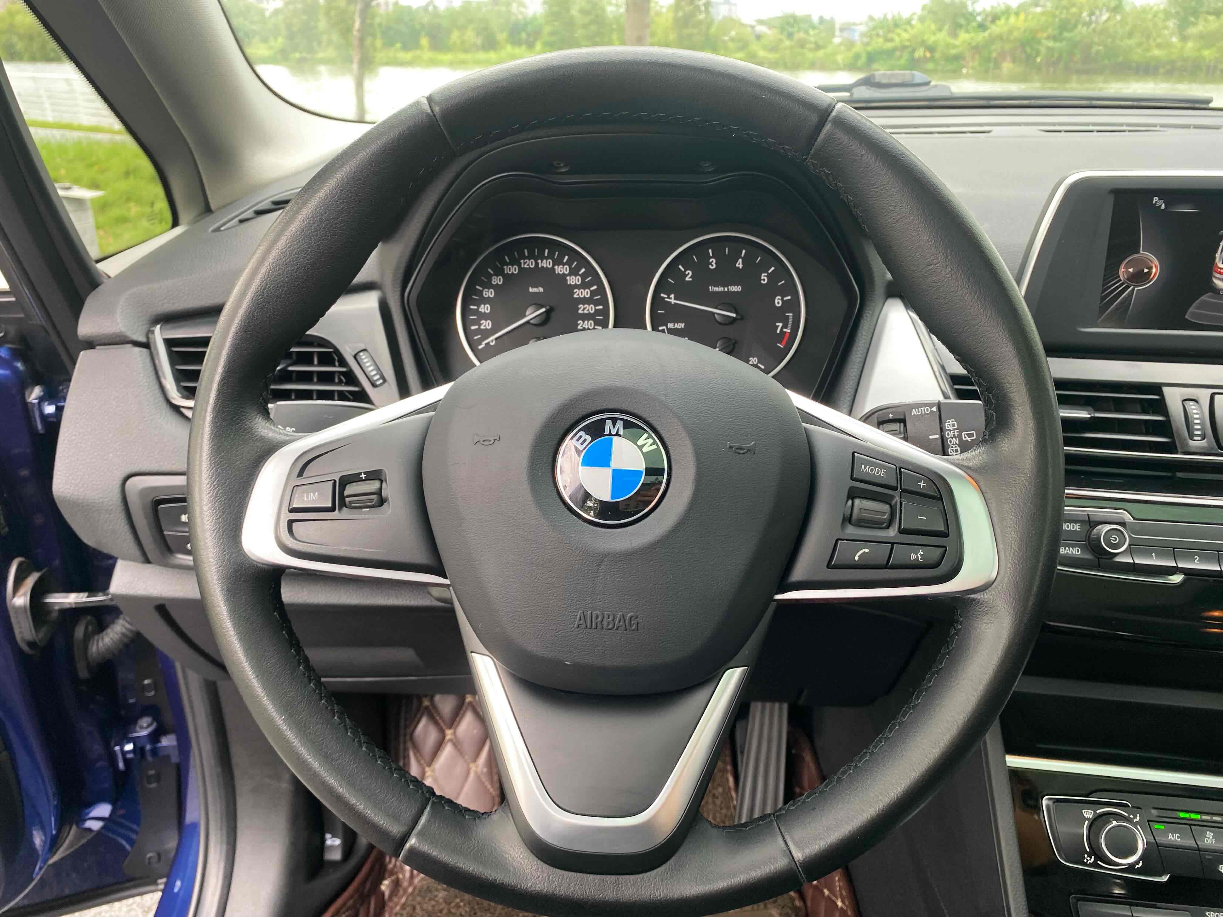 BMW 2 Series Tourer 2016 car image #20