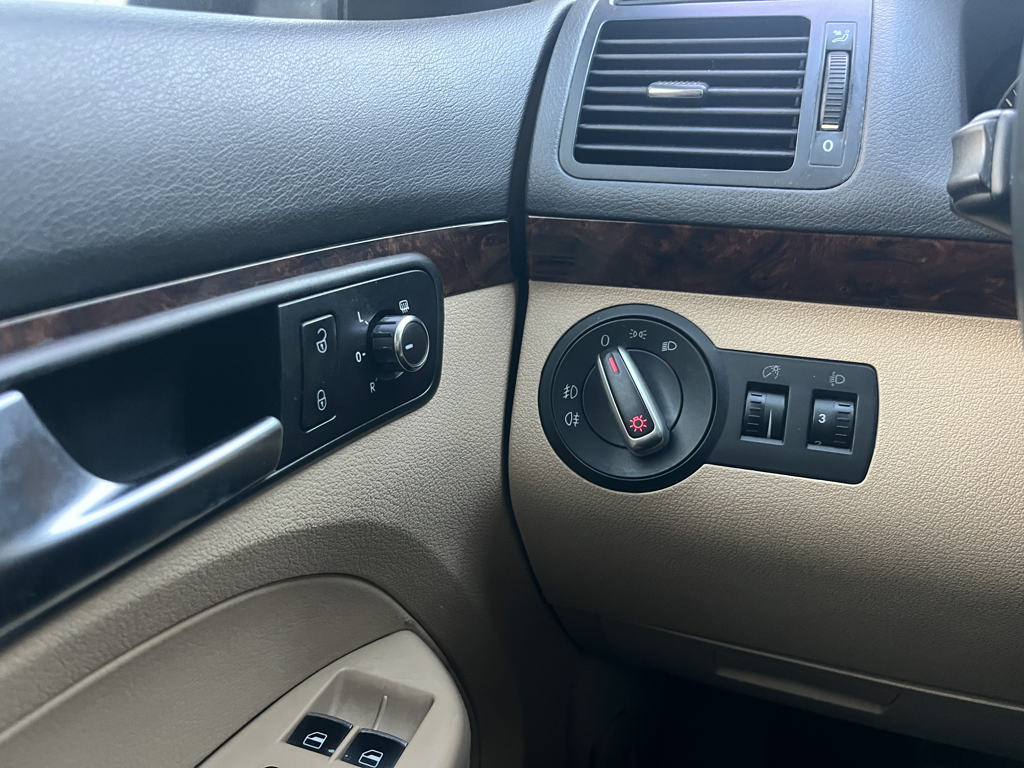 Volkswagen Touran 2013 #20 Volkswagen Touran 2013 car image #20