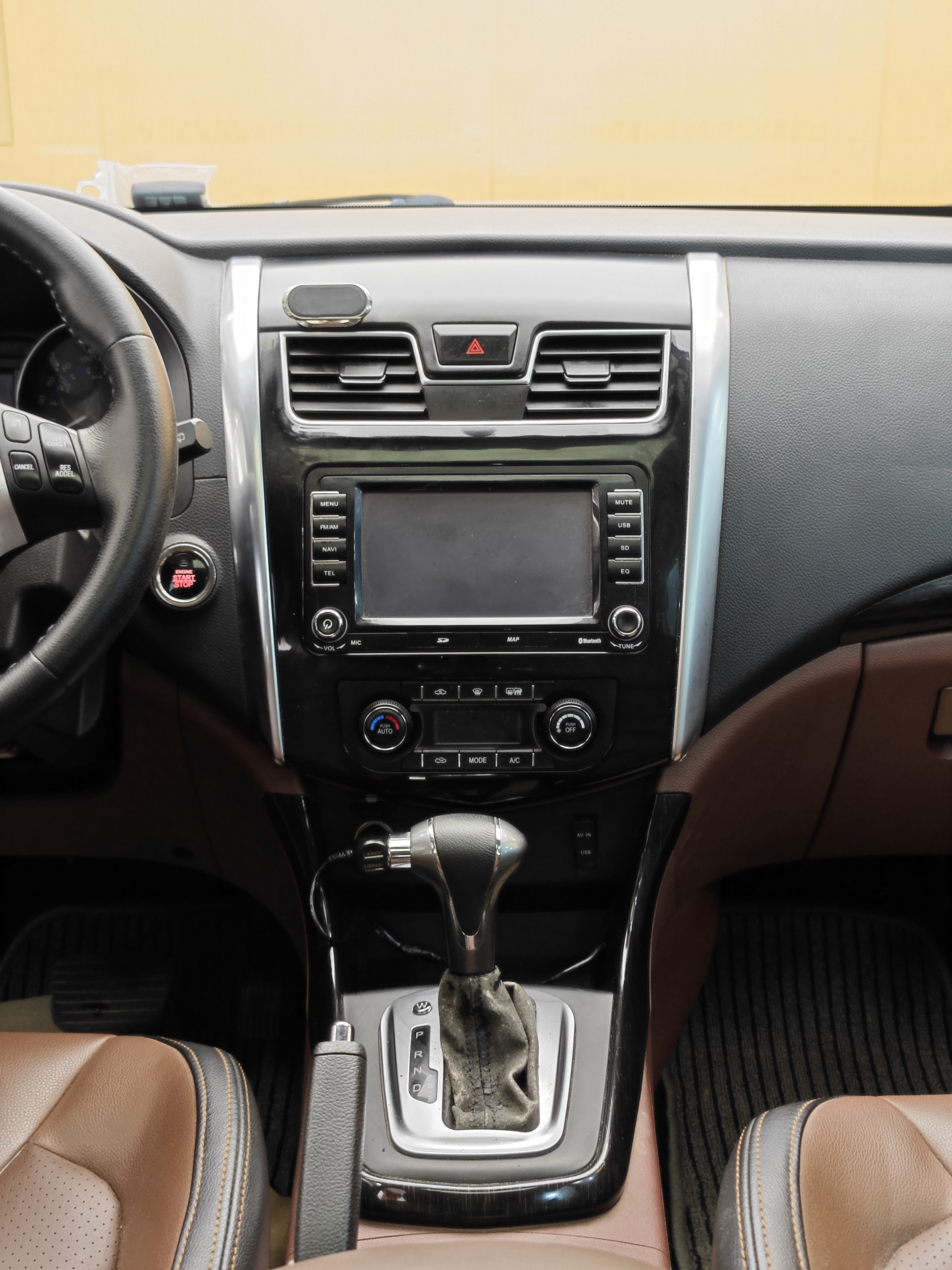 Forthing SX6 2016 car image #20