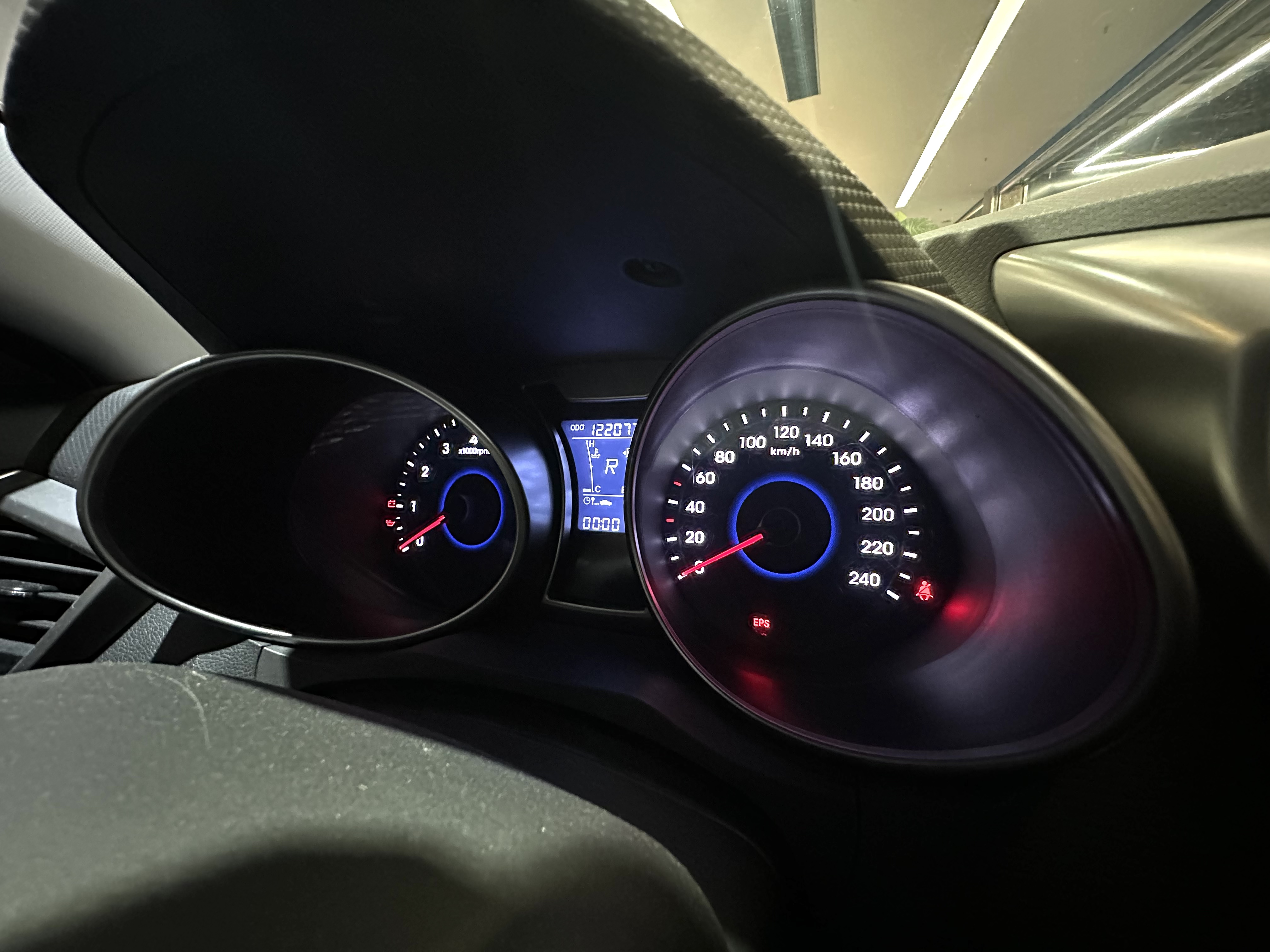 Hyundai Veloster 2012 car image #20