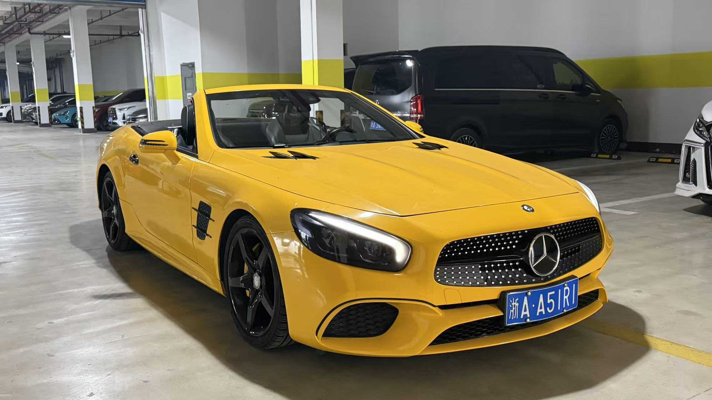 Mercedes-Benz SL Class 2017 car image #20