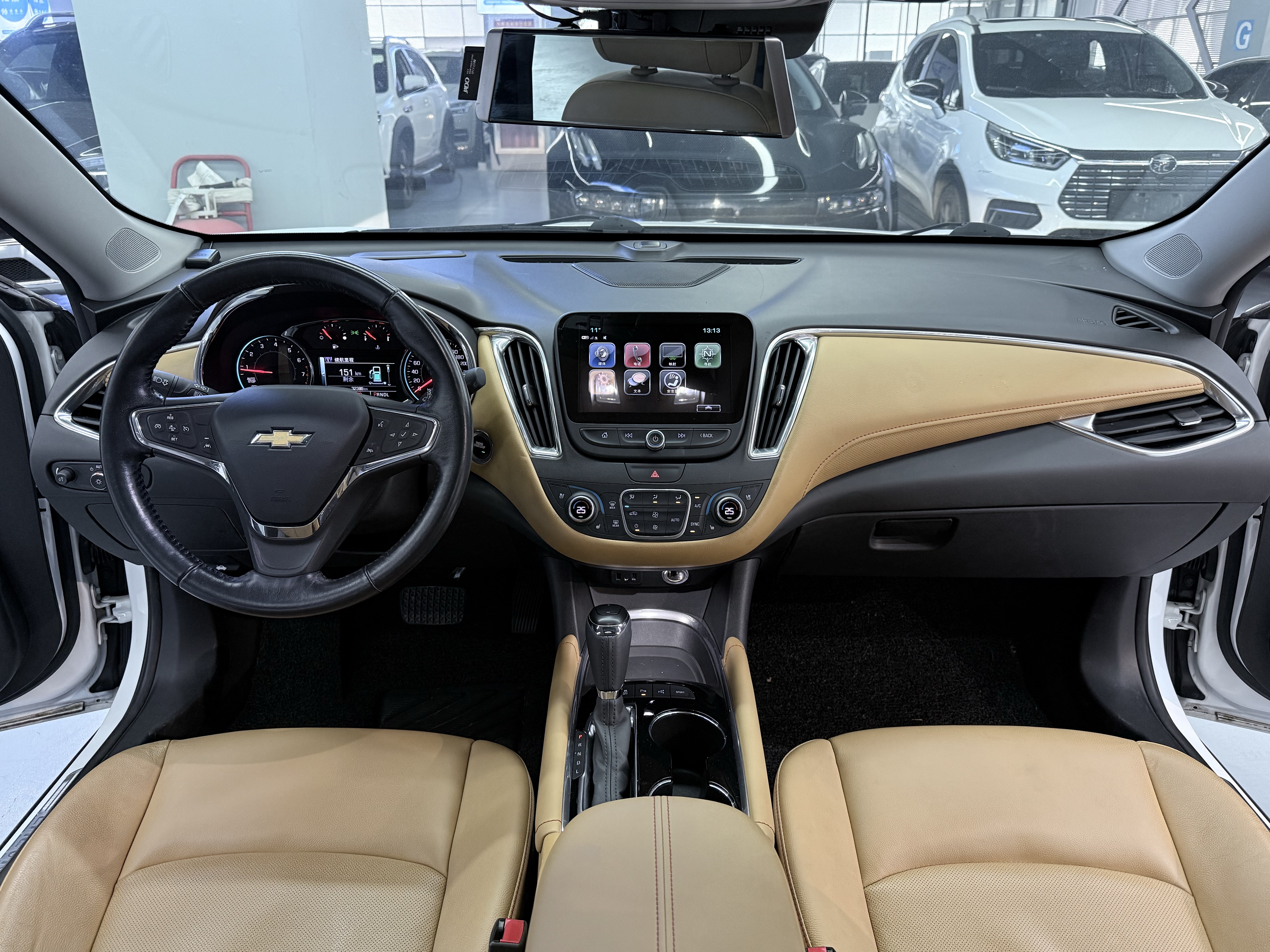 Chevrolet Malibu XL 2018 immagine di auto #20