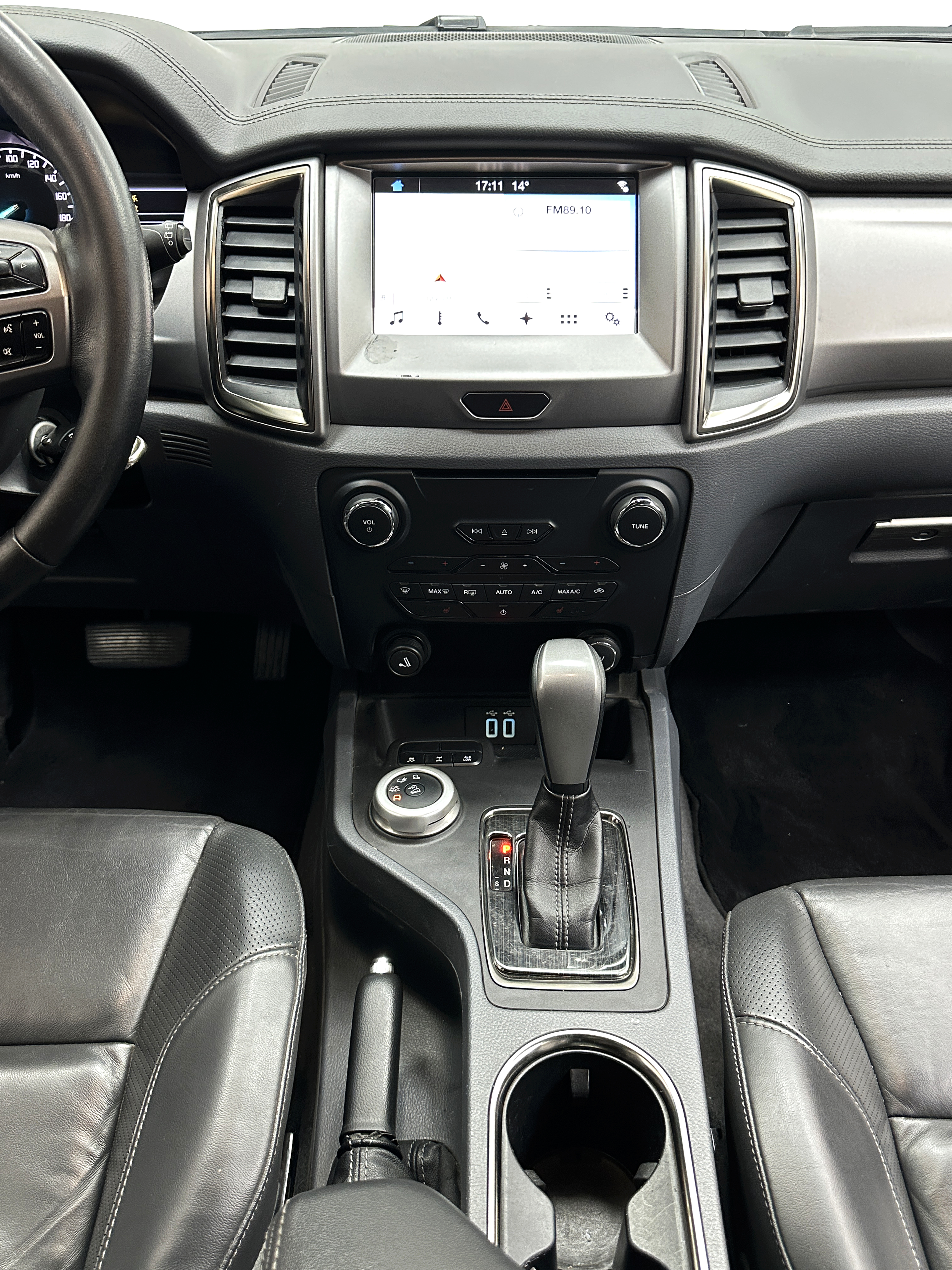 Ford Everest 2018 car image #20