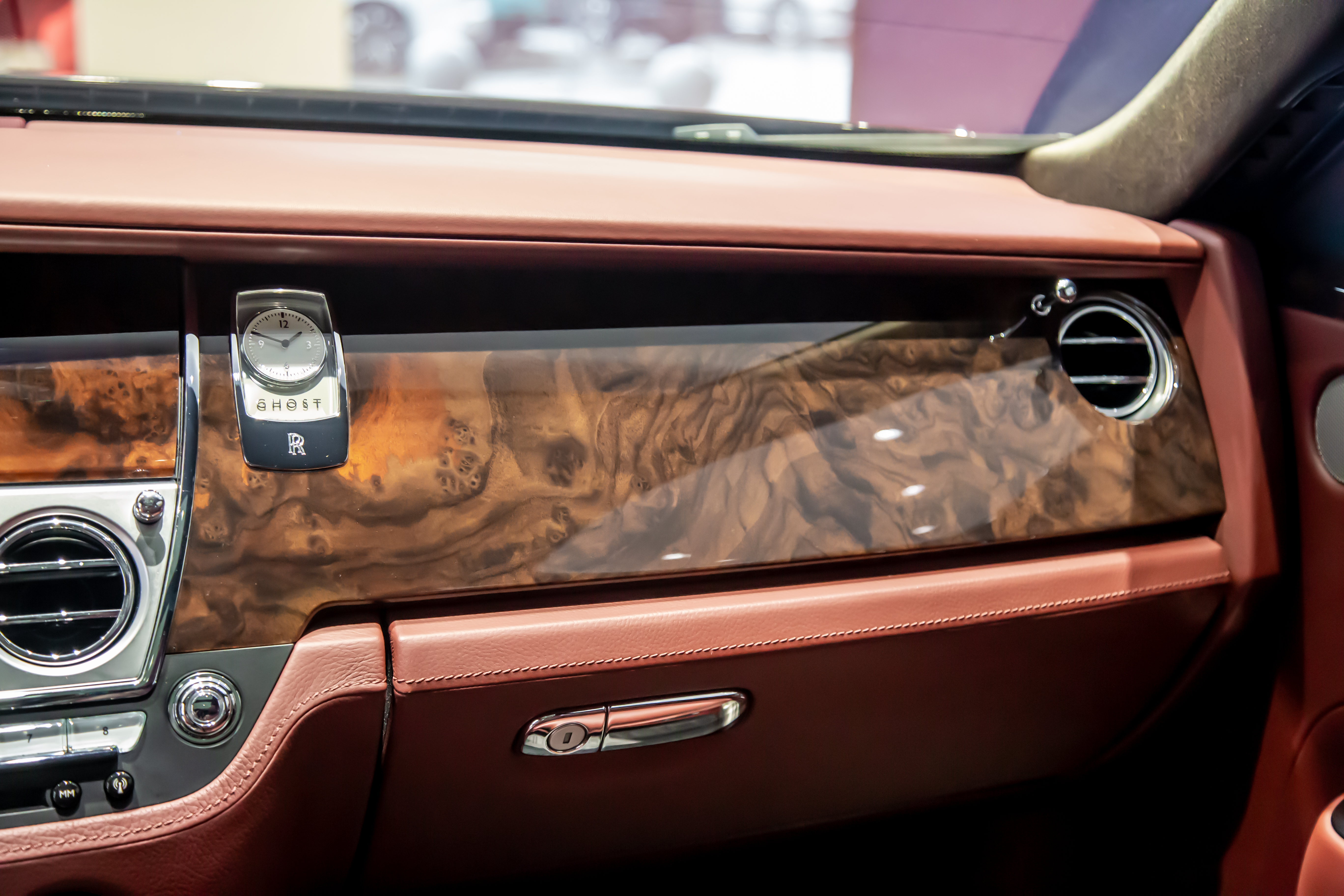 劳斯莱斯 古思特 2017 汽车图片 #20