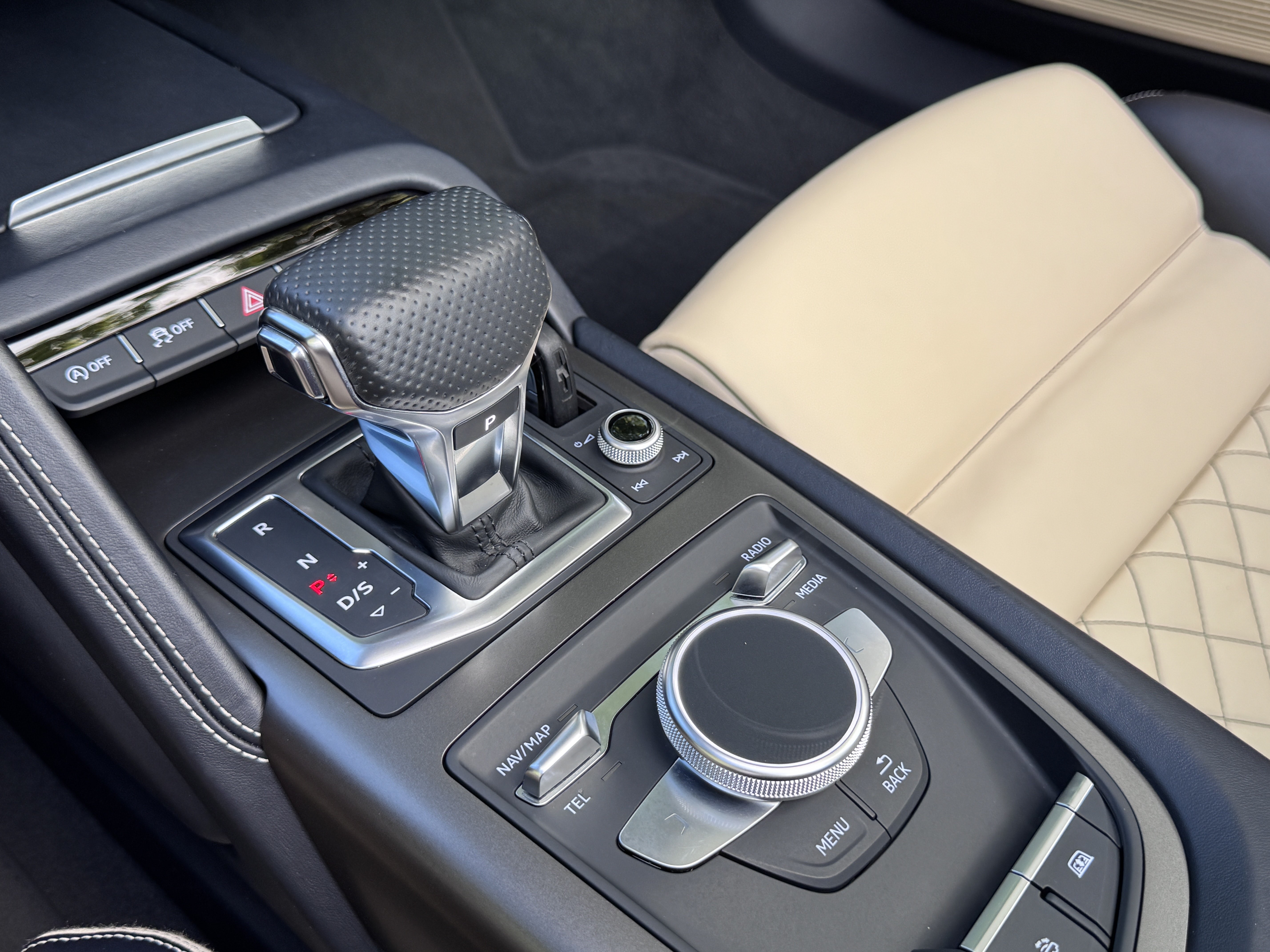 Audi R8 2020 immagine di auto #20