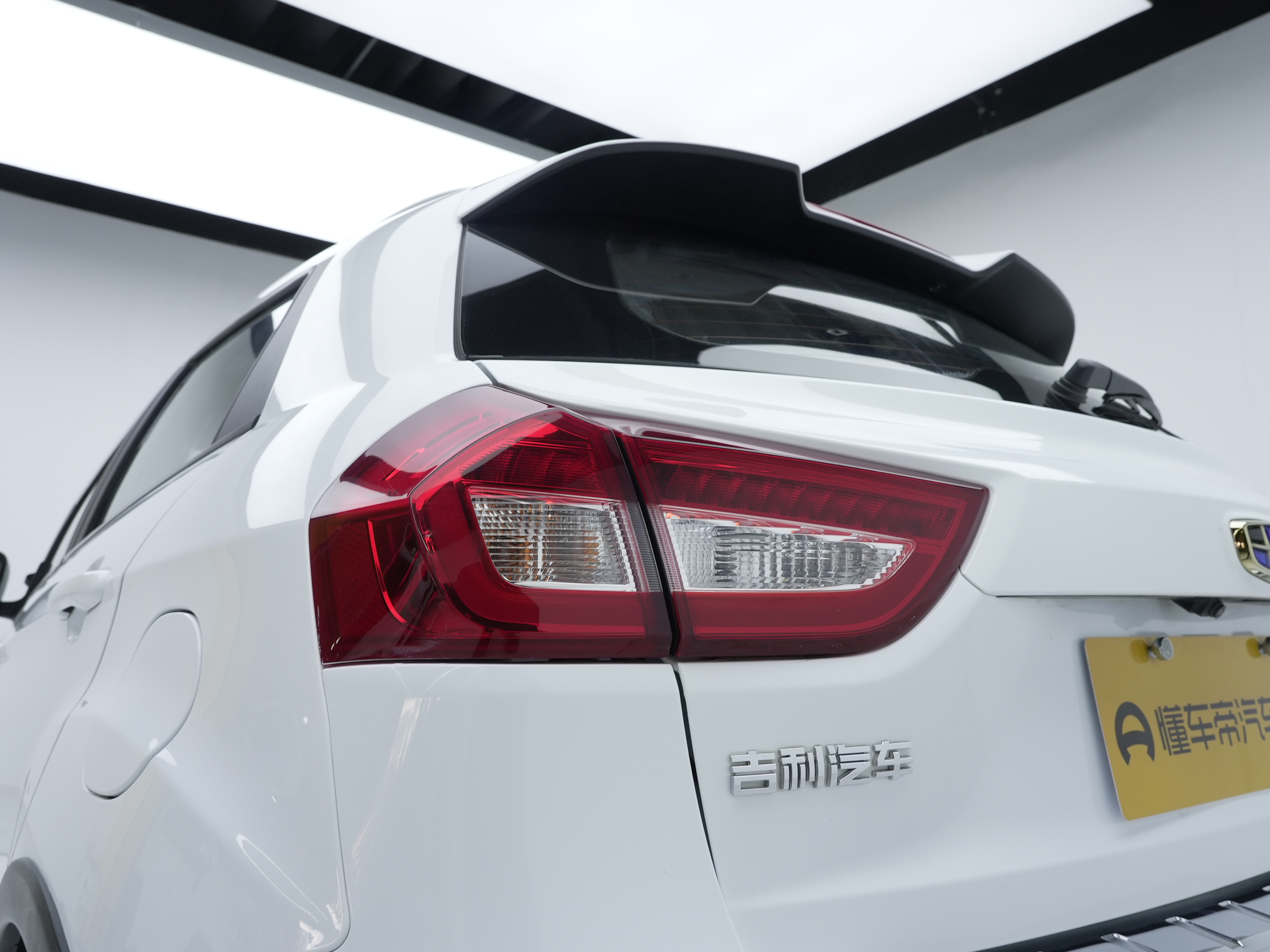 GEELY Vision X3 2019 car image #20