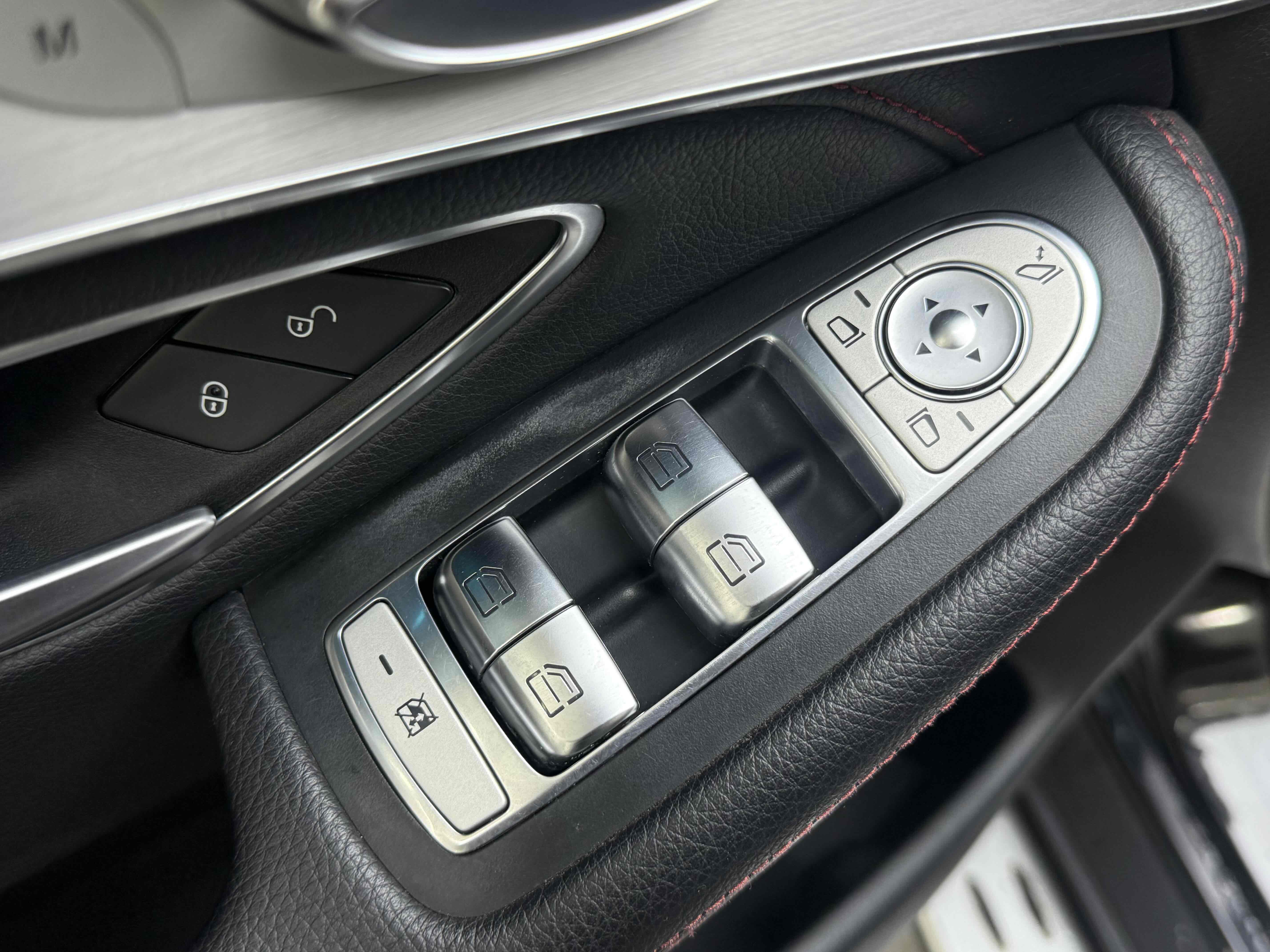 Mercedes-Benz GLC Coupe AMG 2018 صورة سيارة #20