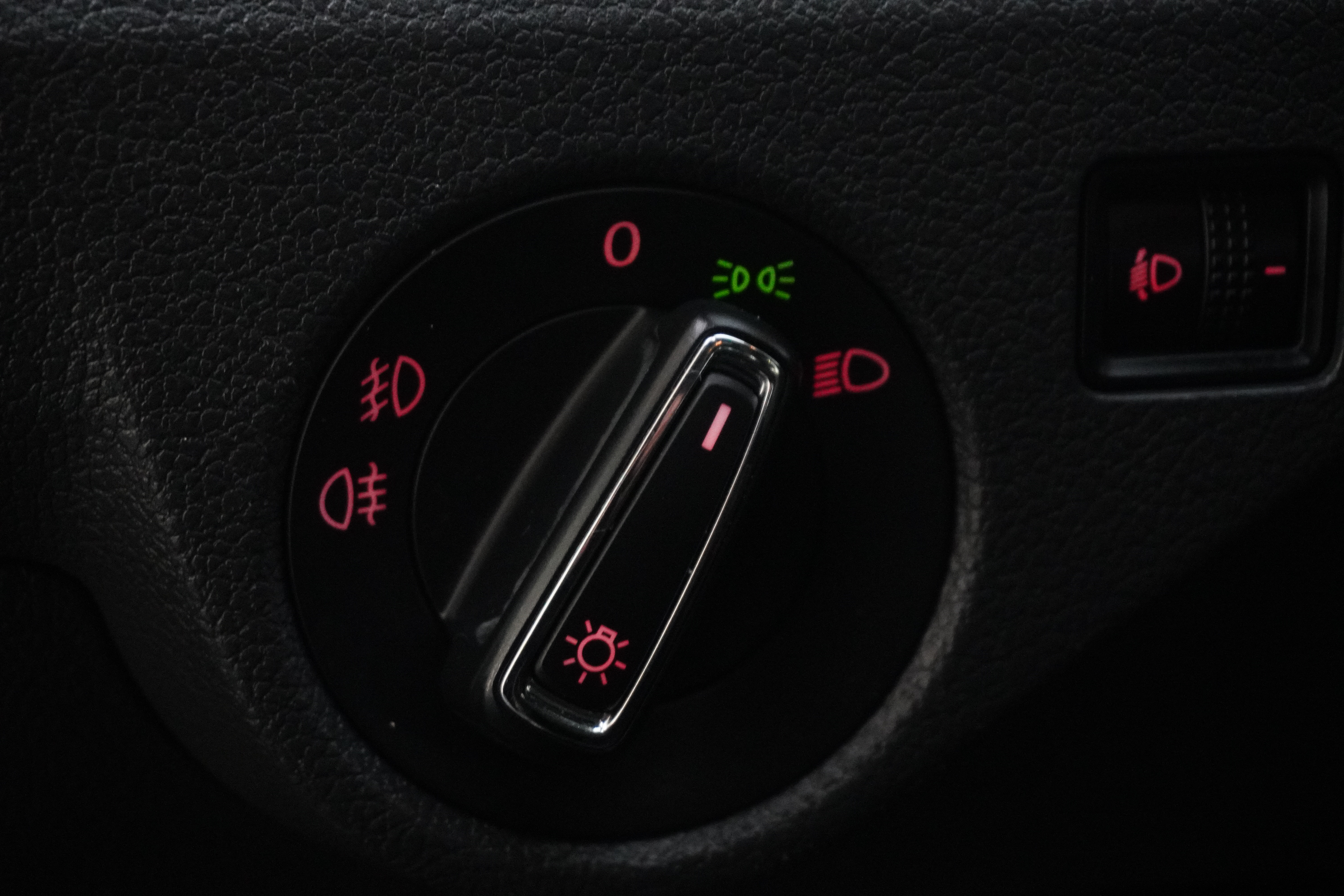 Volkswagen C-Trek 2018 immagine di auto #20