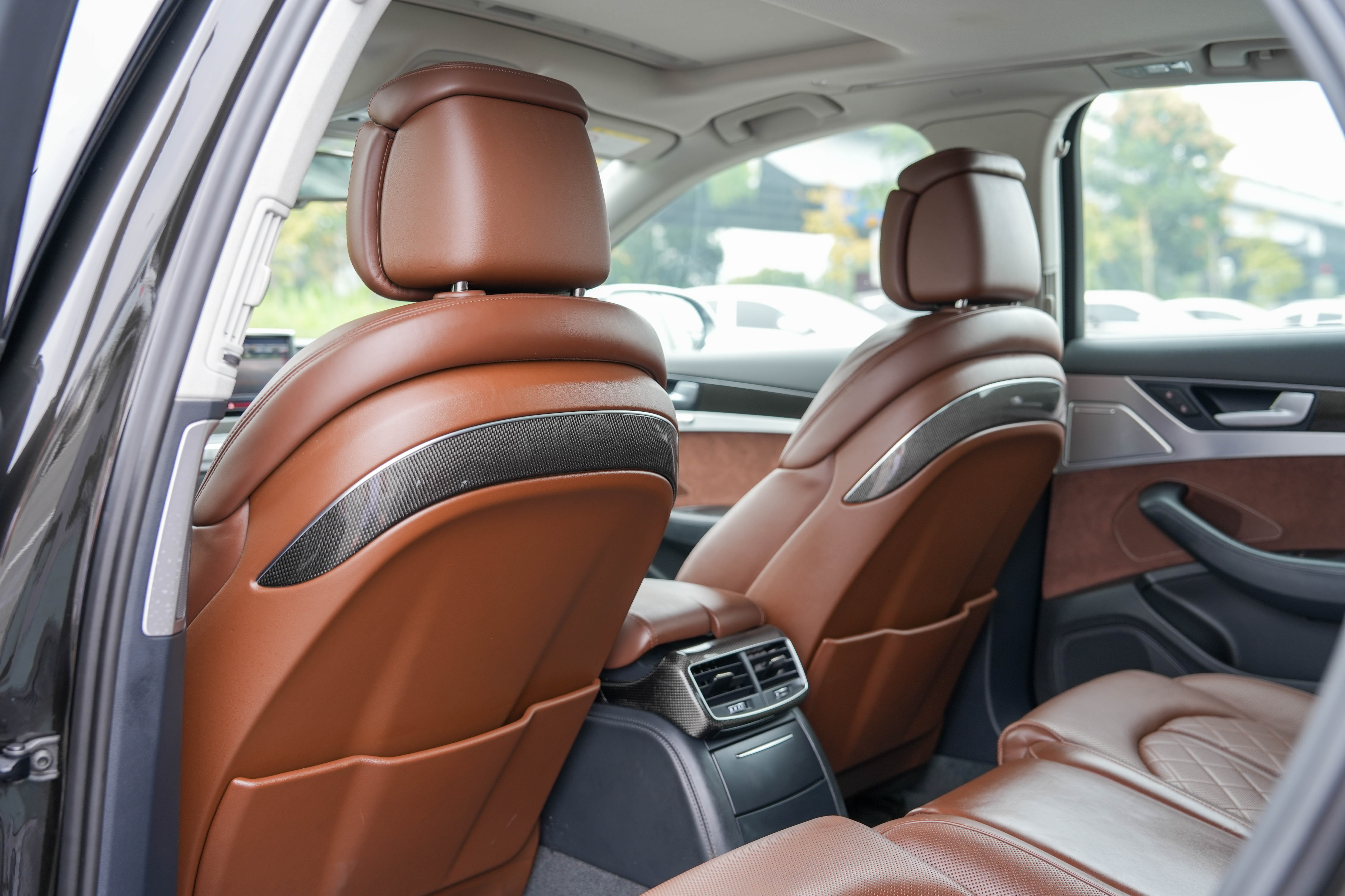 Audi S8 2017 car image #20