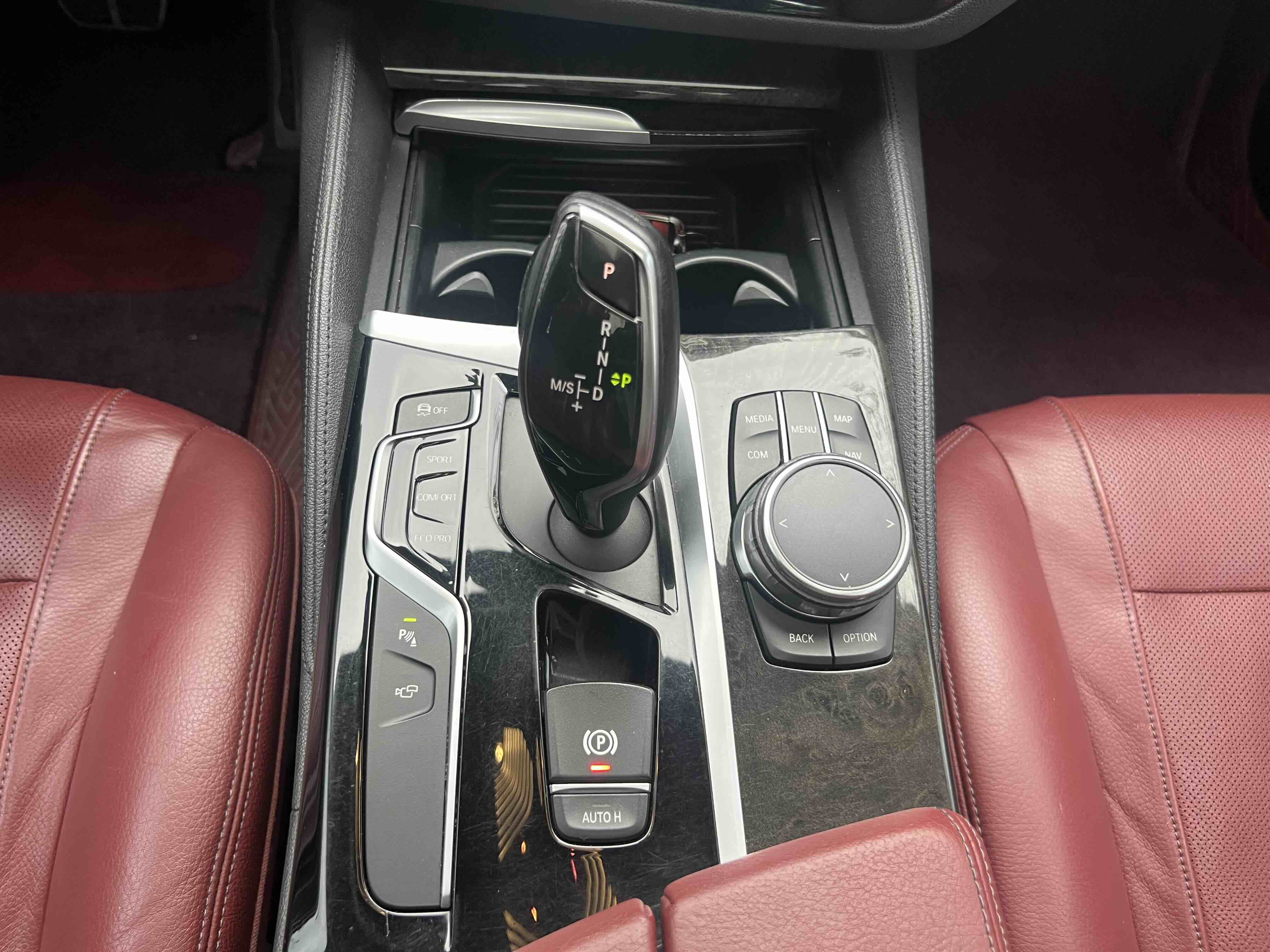 BMW 5 Series 2017 car image #20