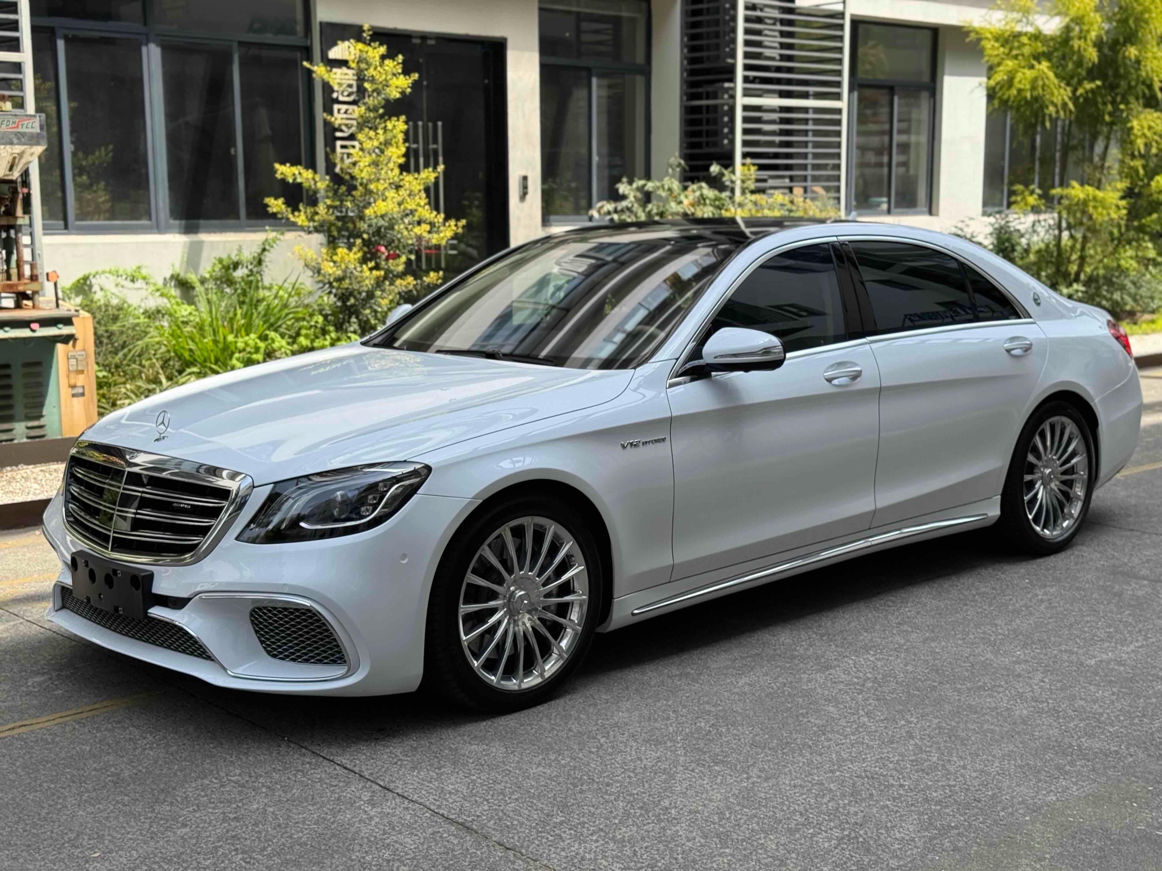 Mercedes-Benz S AMG 2018 imagen de coche #20