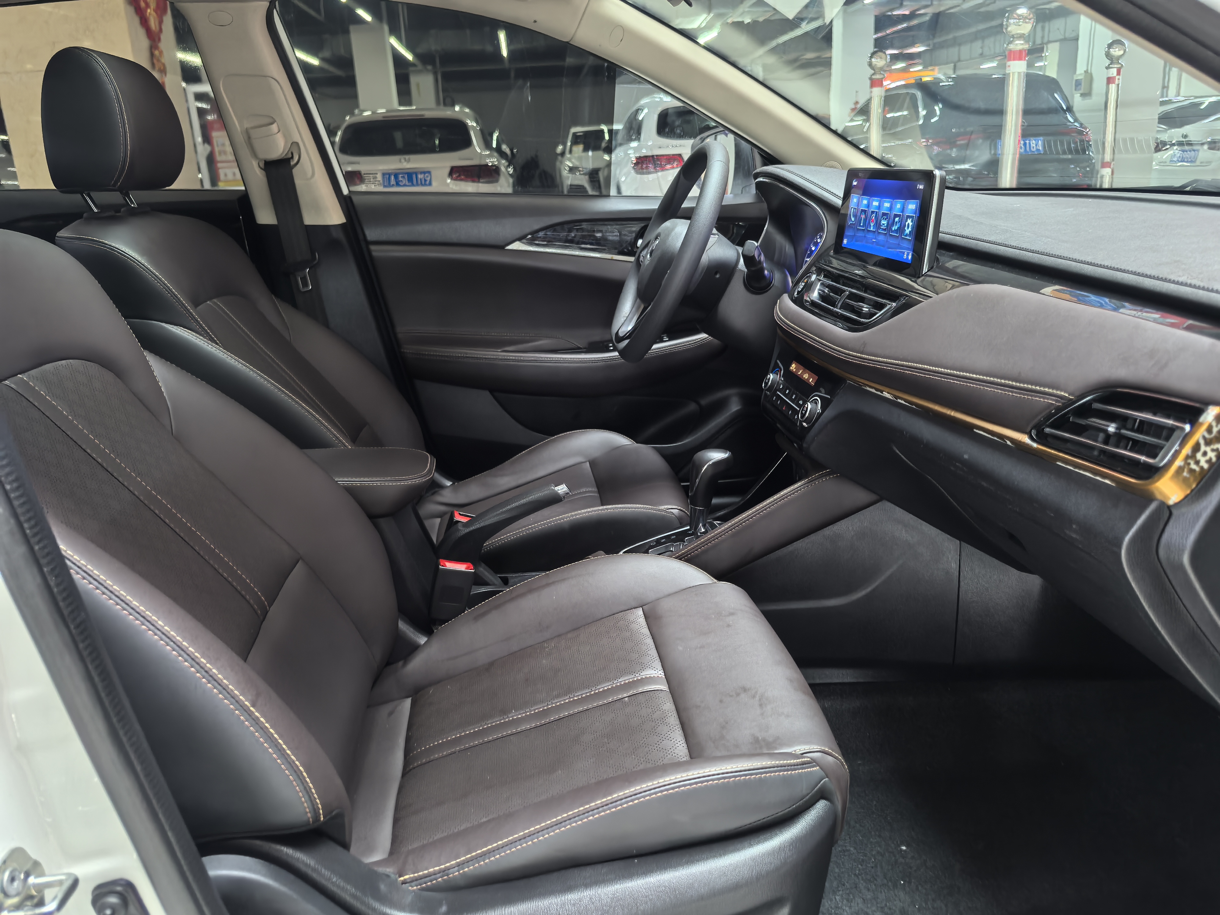 Changan Eado DT 2018 #20 Changan Eado DT 2018 car image #20