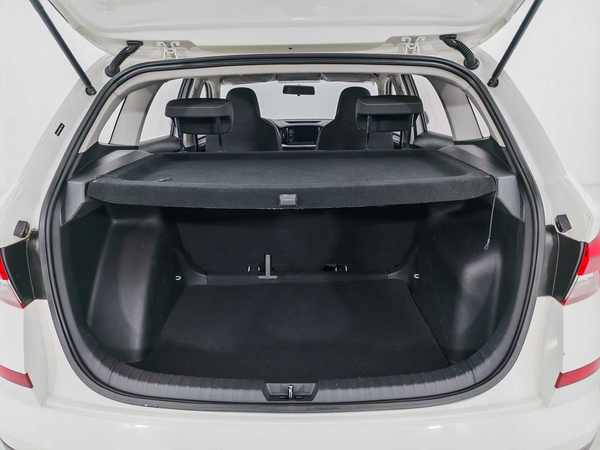 Skoda Kamiq 2019 car image #20