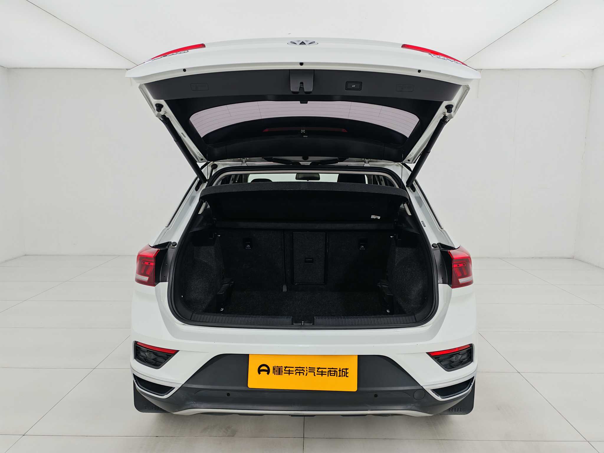 Volkswagen T-Roc 2019 #20 Volkswagen T-Roc 2019 car image #20