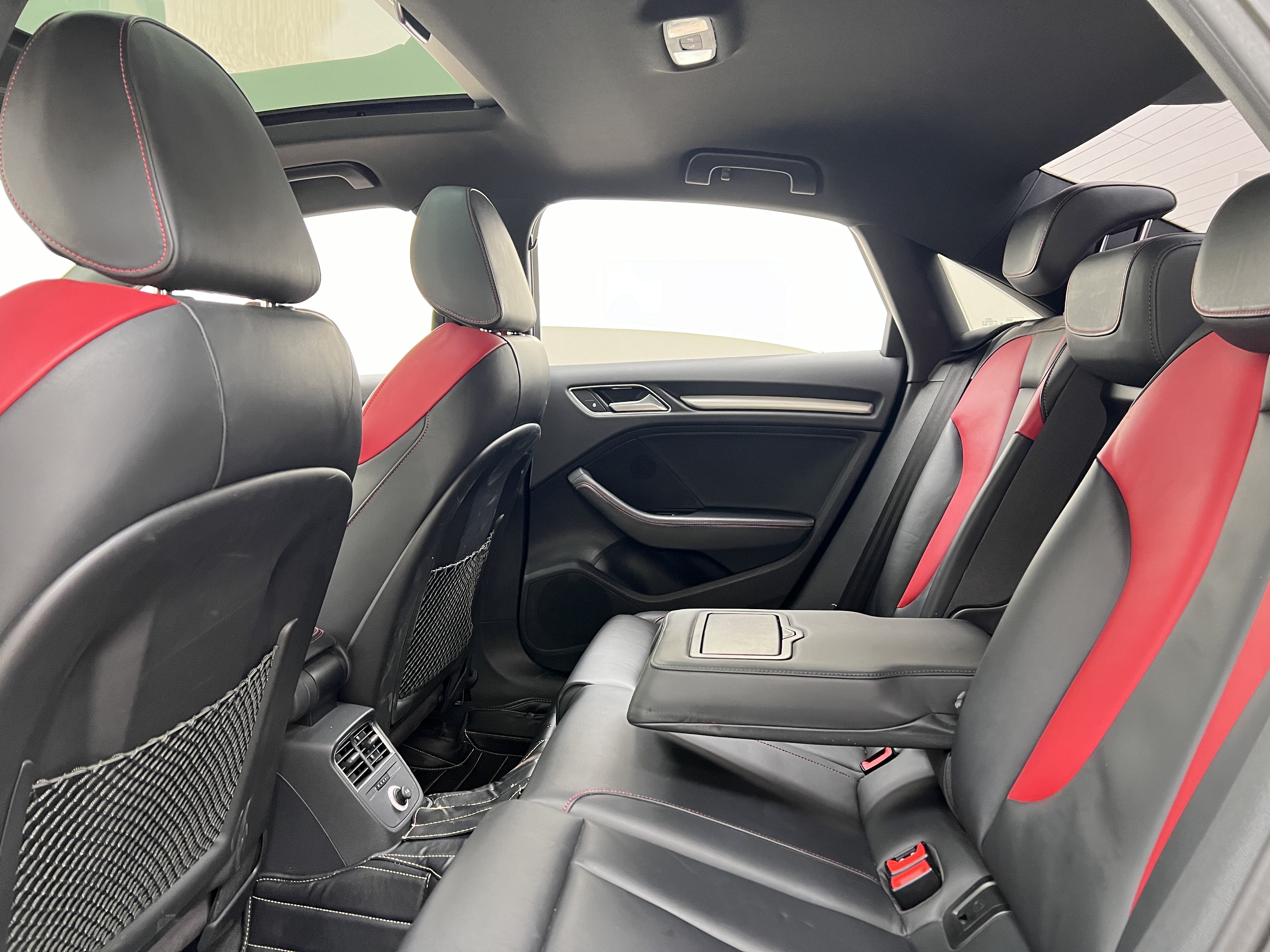 Audi S3 2019 car image #20