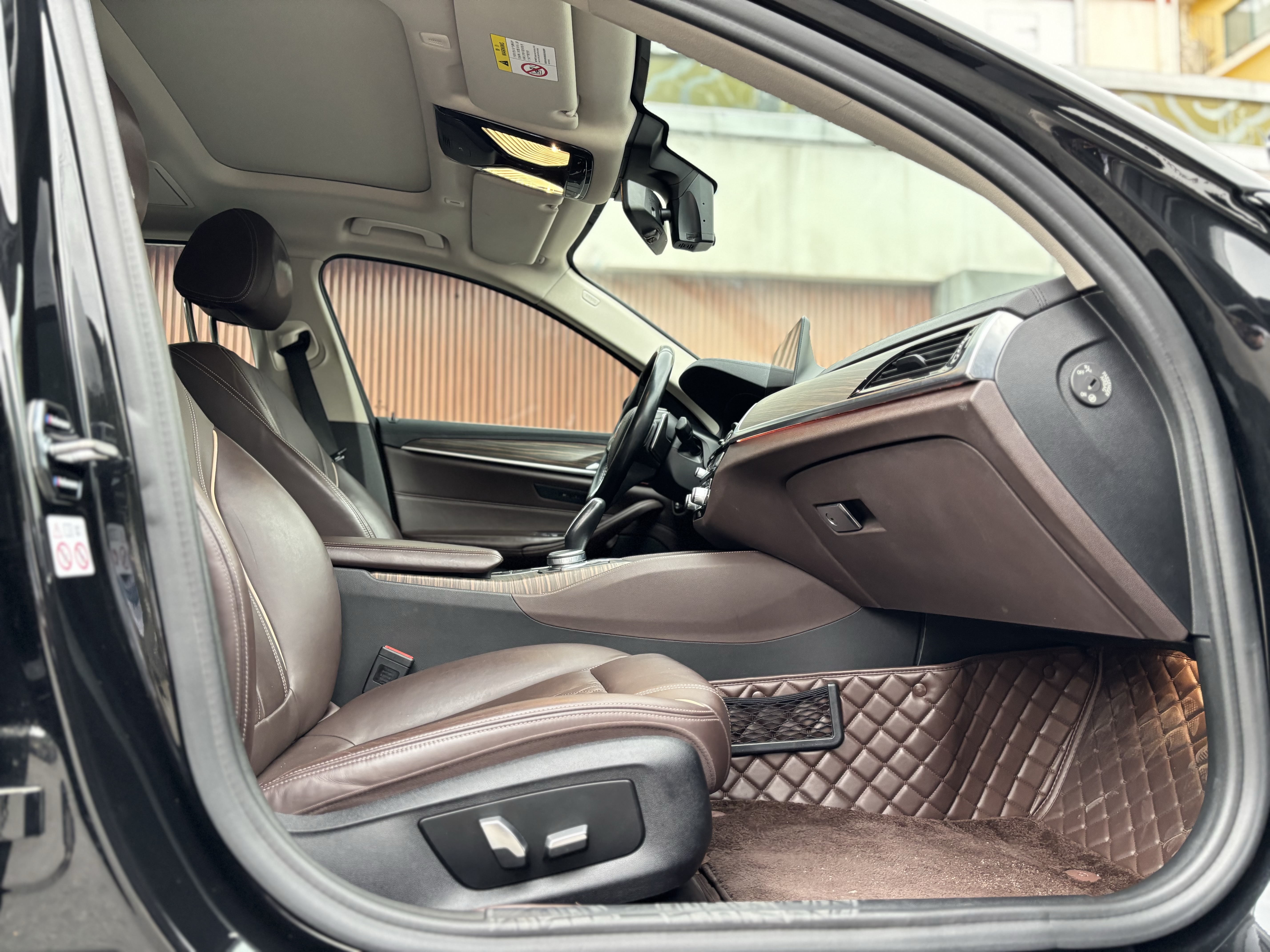 BMW 5 Series 2019 #20 BMW 5 Series 2019 car image #20