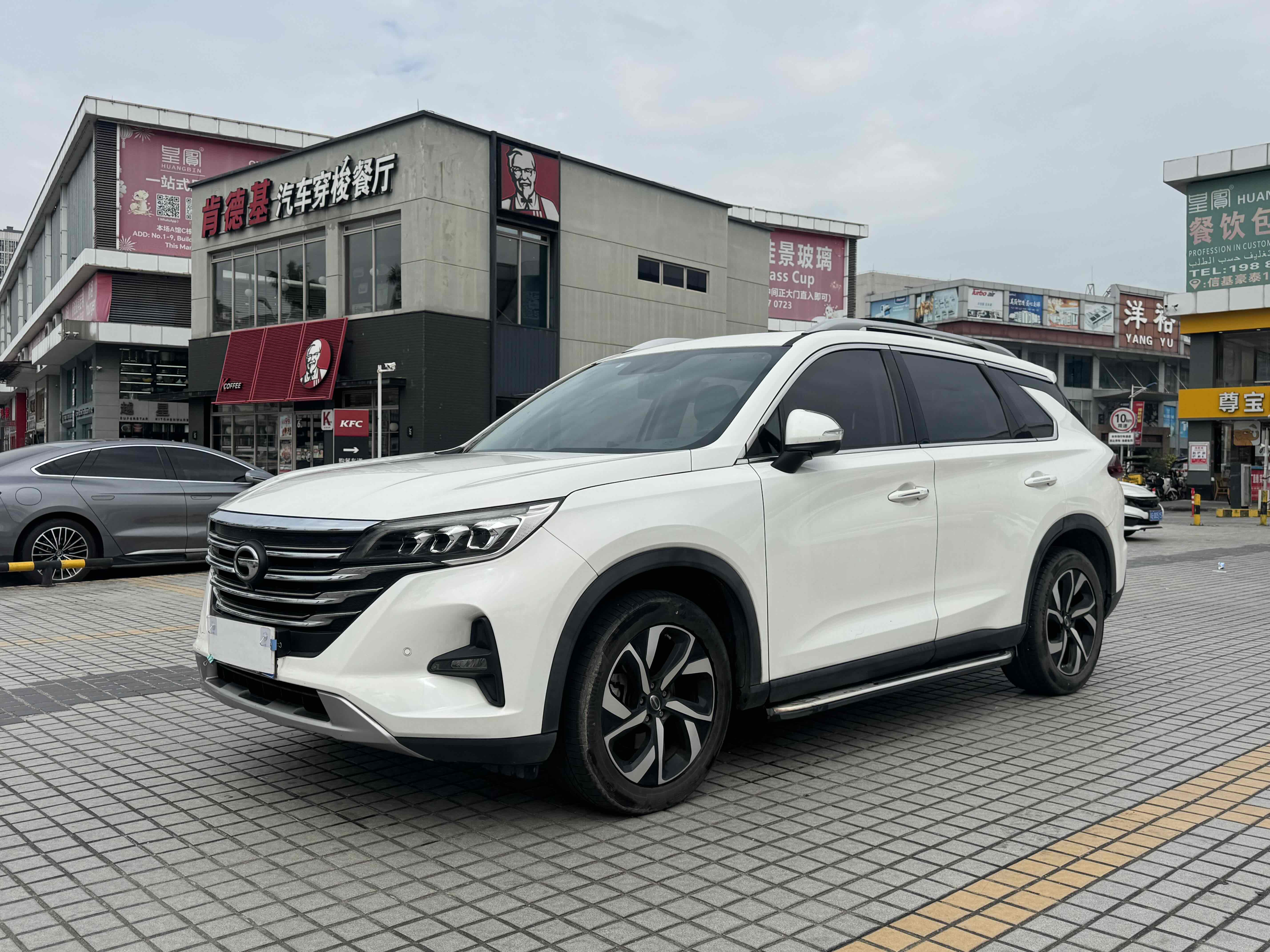 GAC Trumpchi GS5 2019 car image #20
