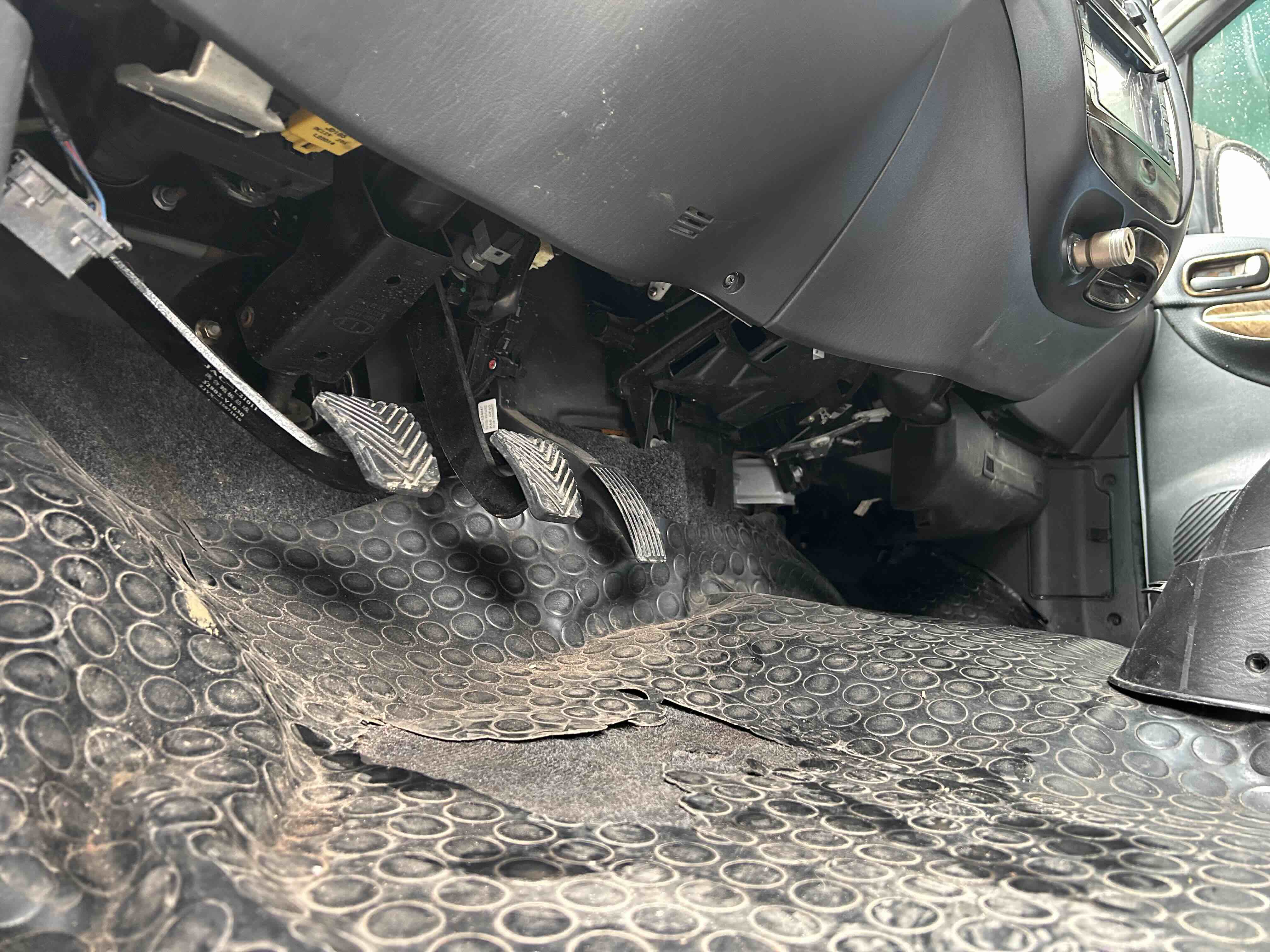 JAC 2015 #20 JAC 2015 car image #20