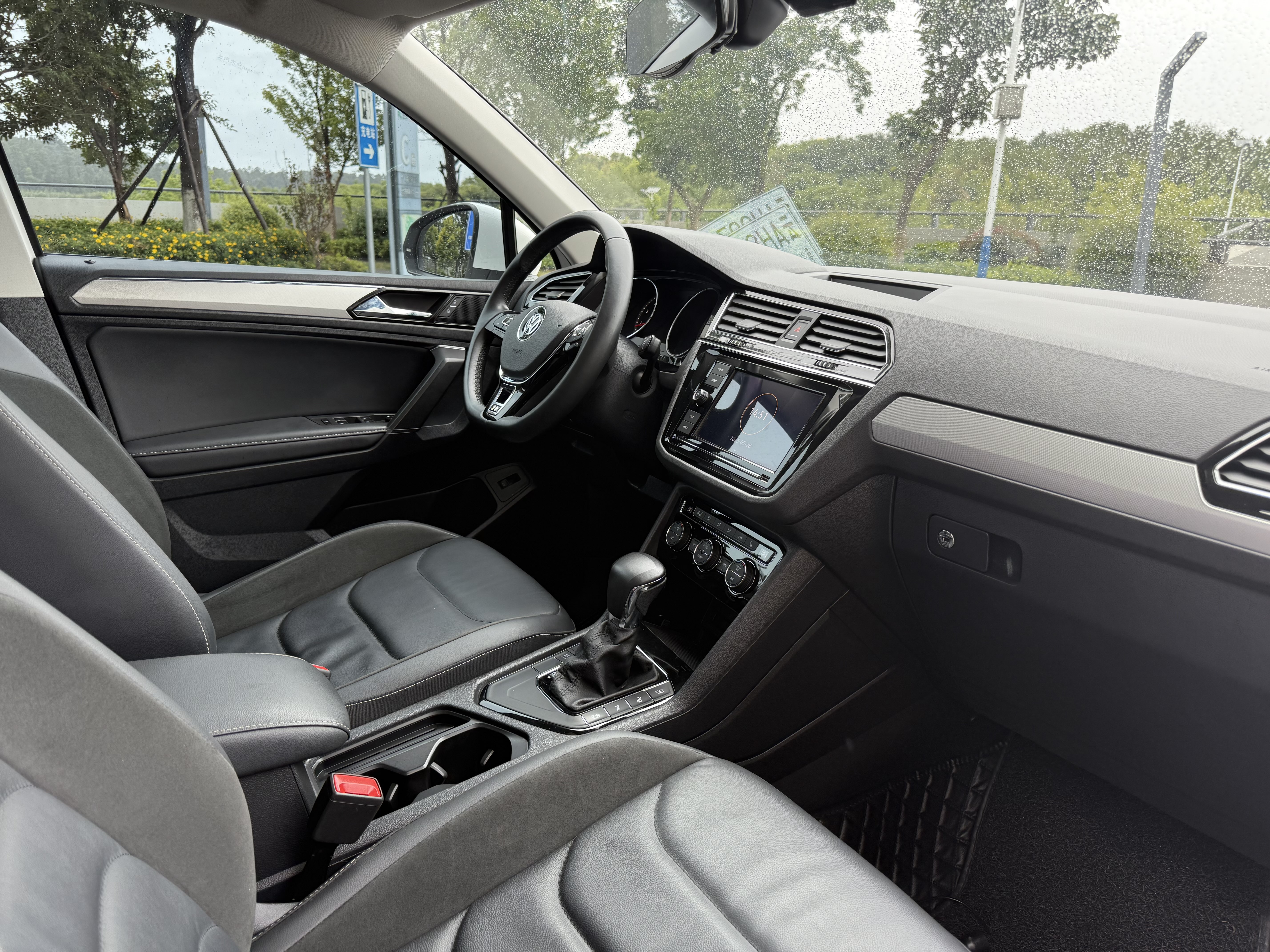 Volkswagen Tiguan L 2019 #20 Volkswagen Tiguan L 2019 car image #20