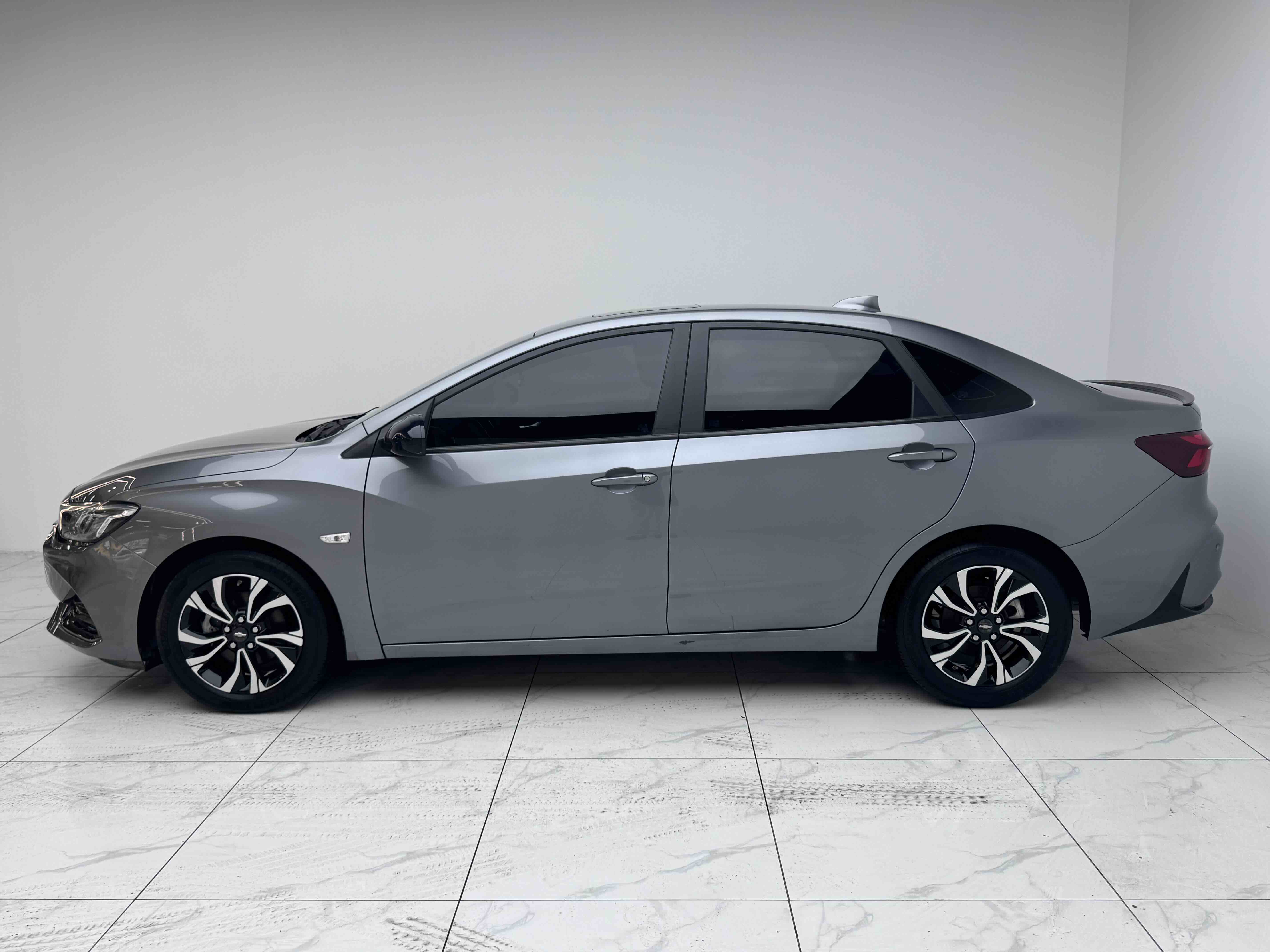 2019 car image #20