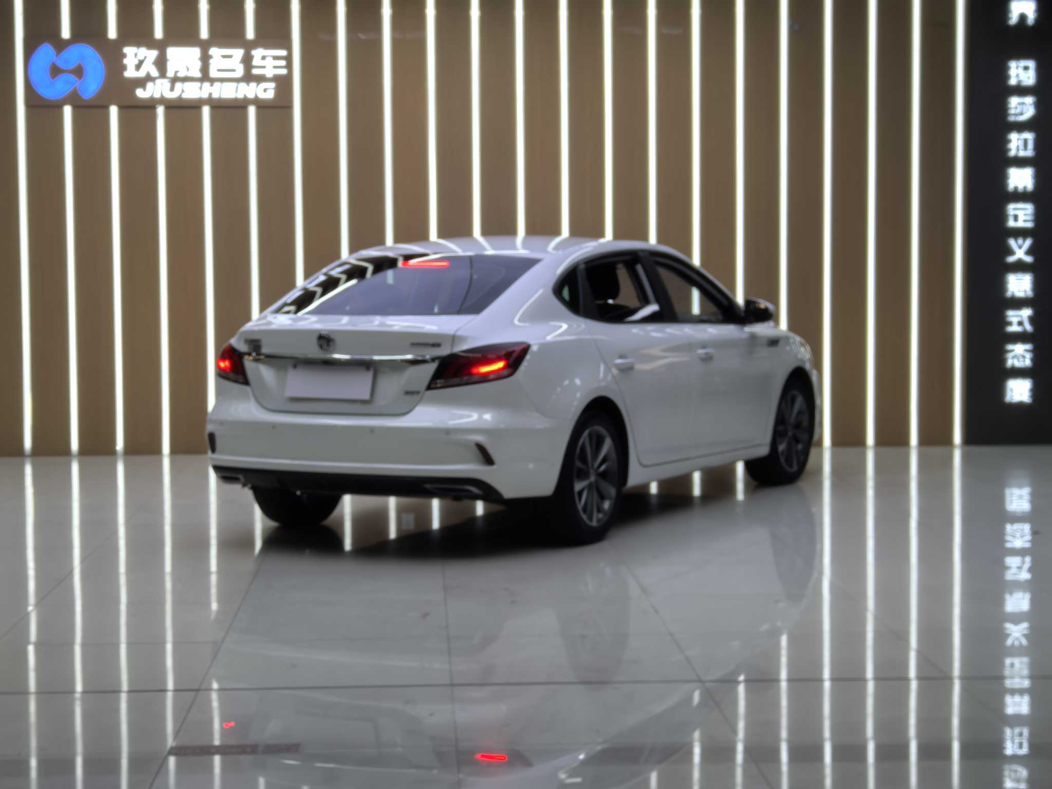 6 2020 car image #20