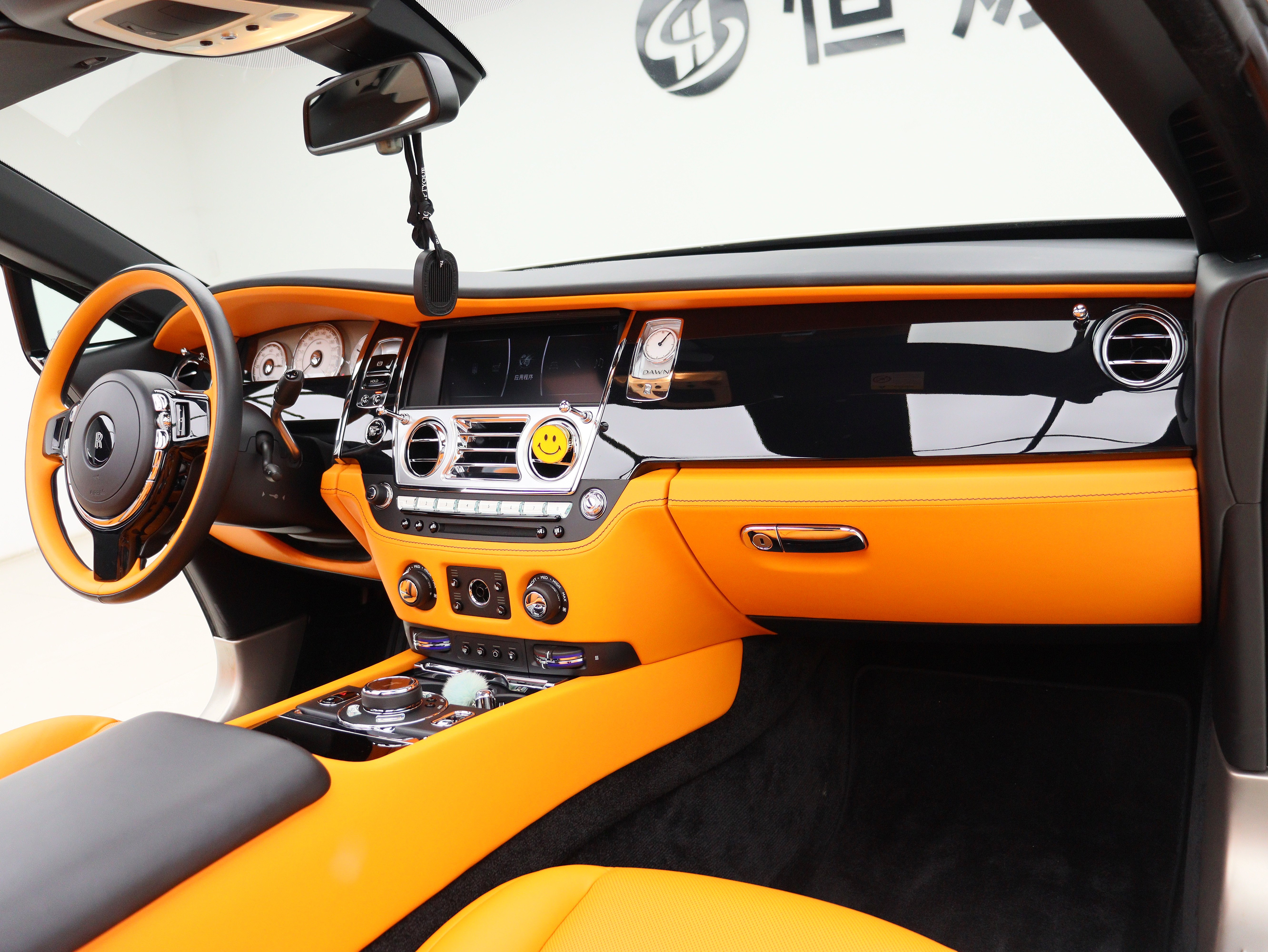 Rolls-Royce Dawn 2019 car image #20