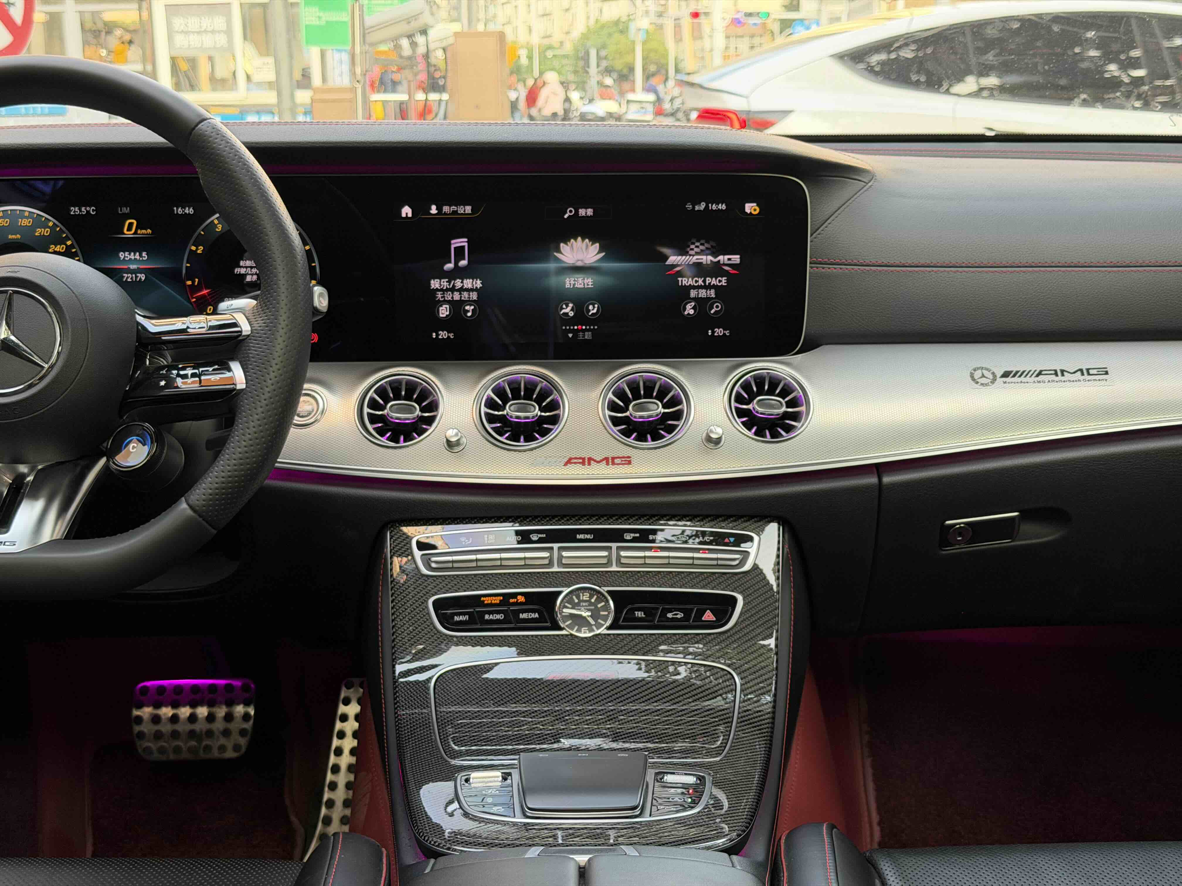 Mercedes-Benz E AMG 2020 صورة سيارة #20