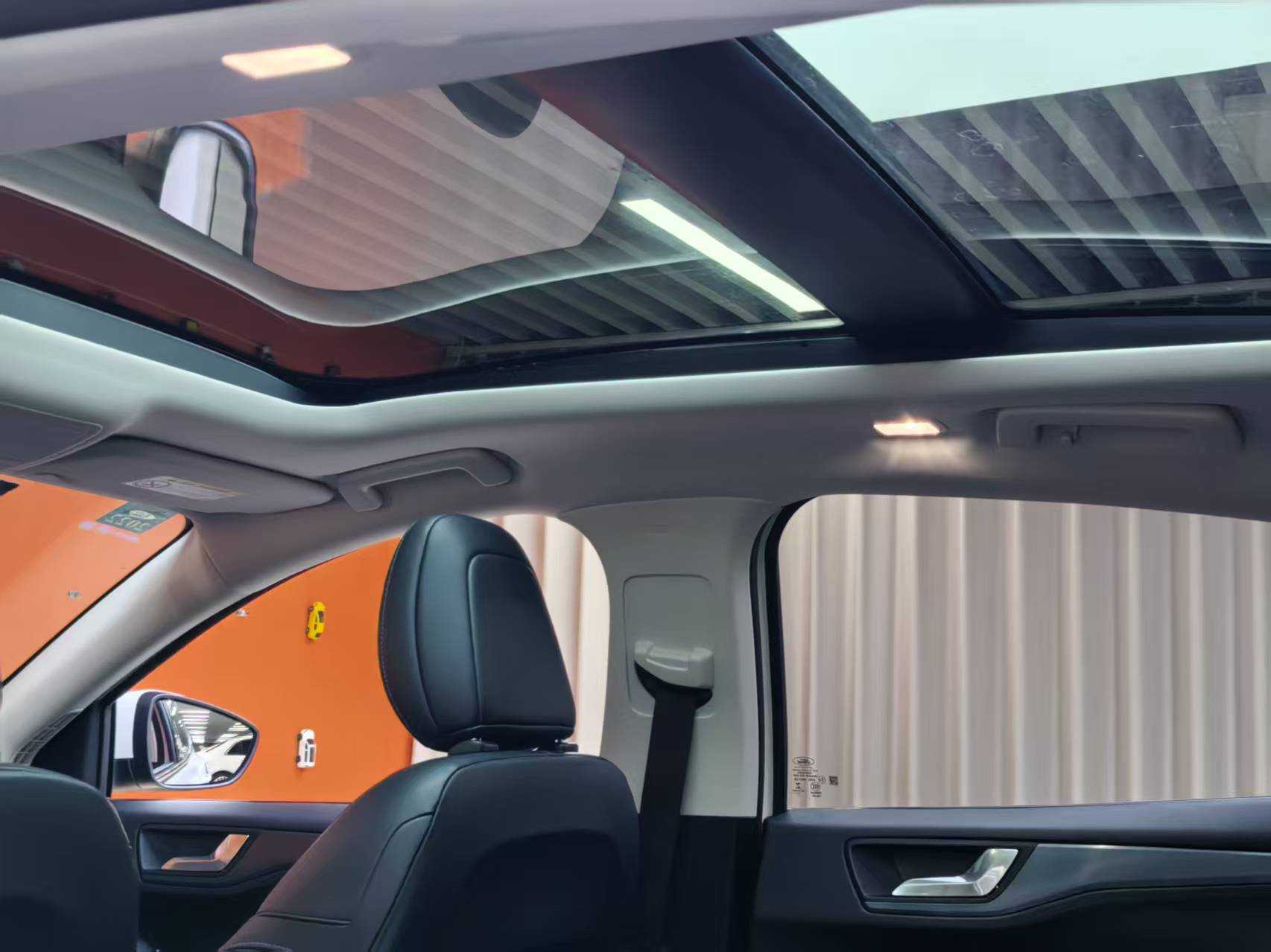 Ford Focus Active 2020 car image #20