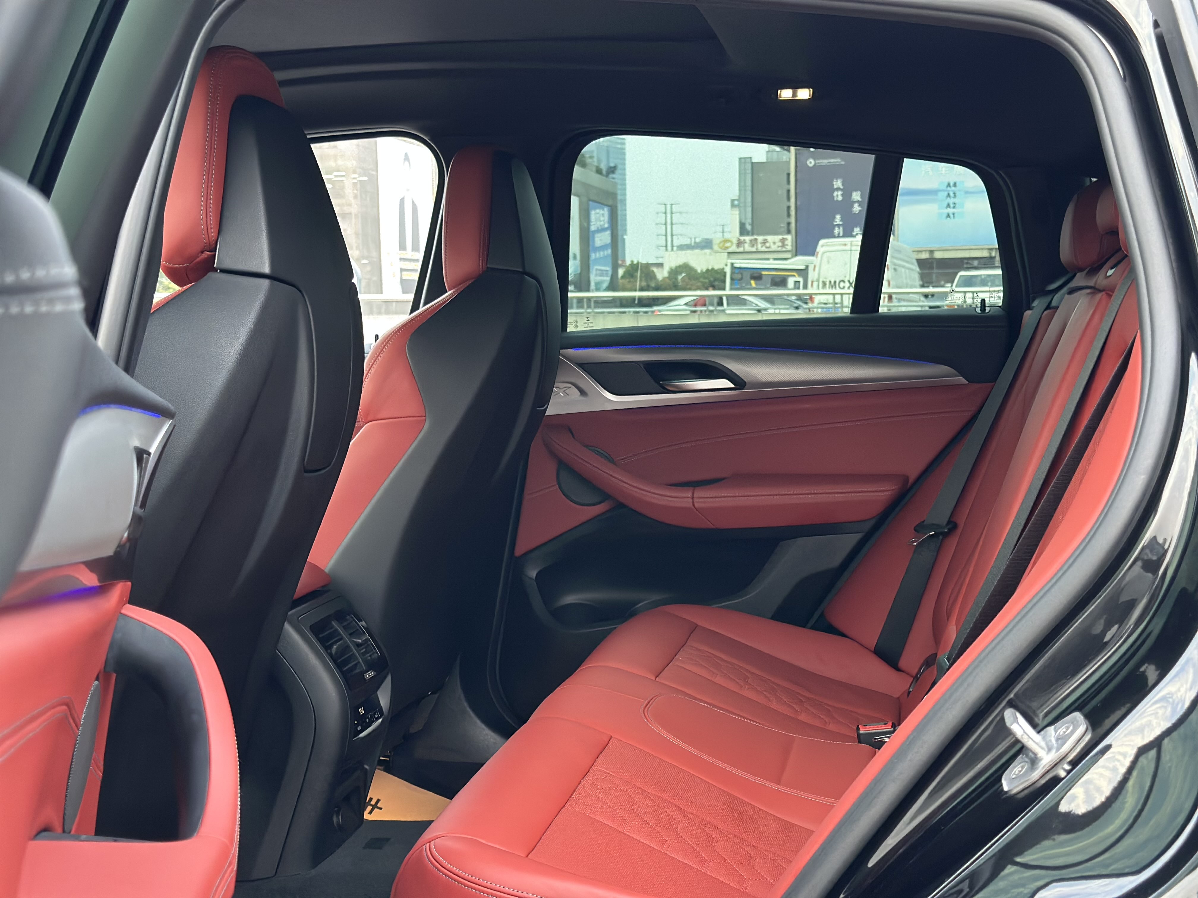 BMW X4 M 2020 car image #20