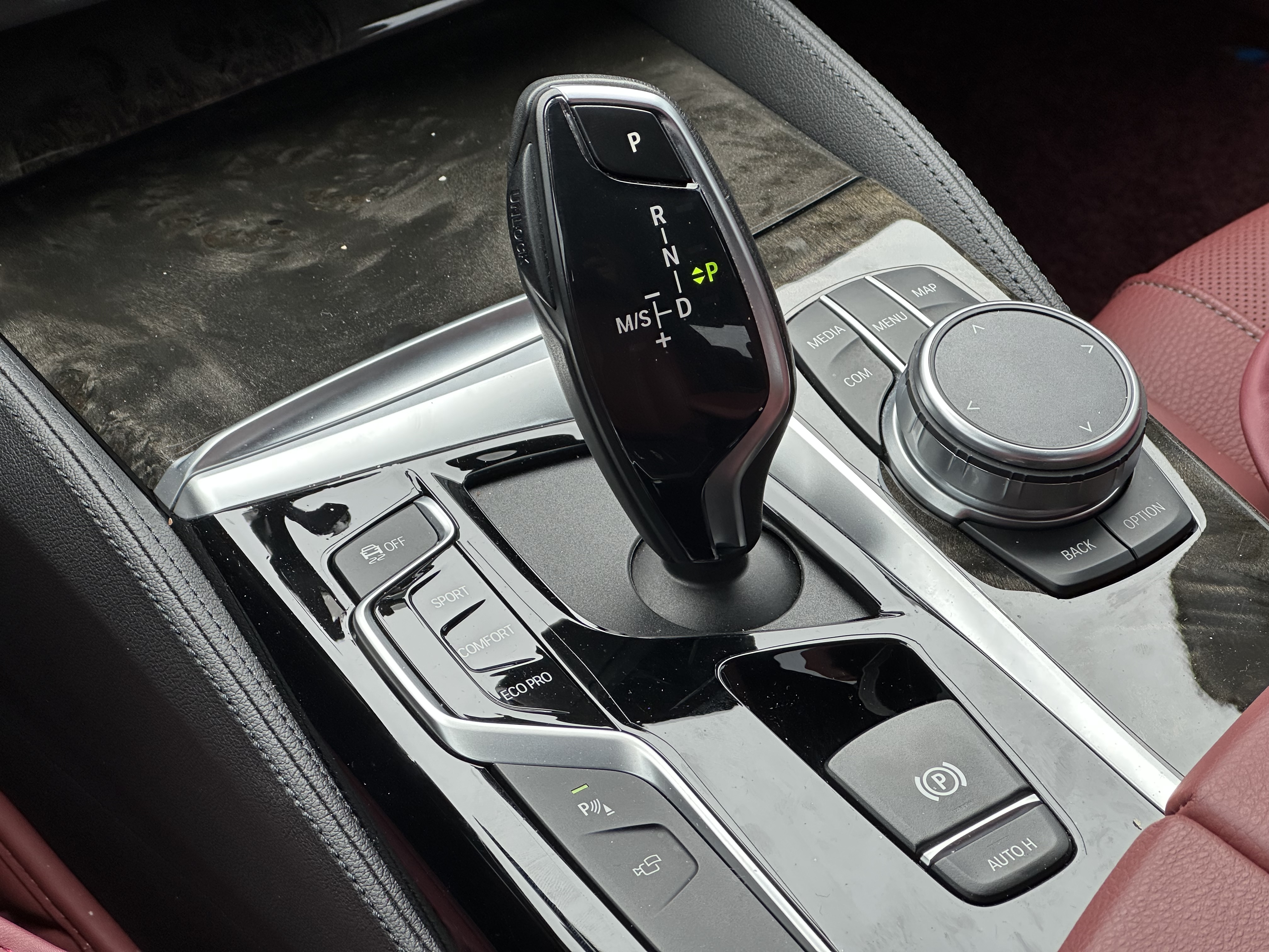 BMW 5 Series 2020 immagine di auto #20