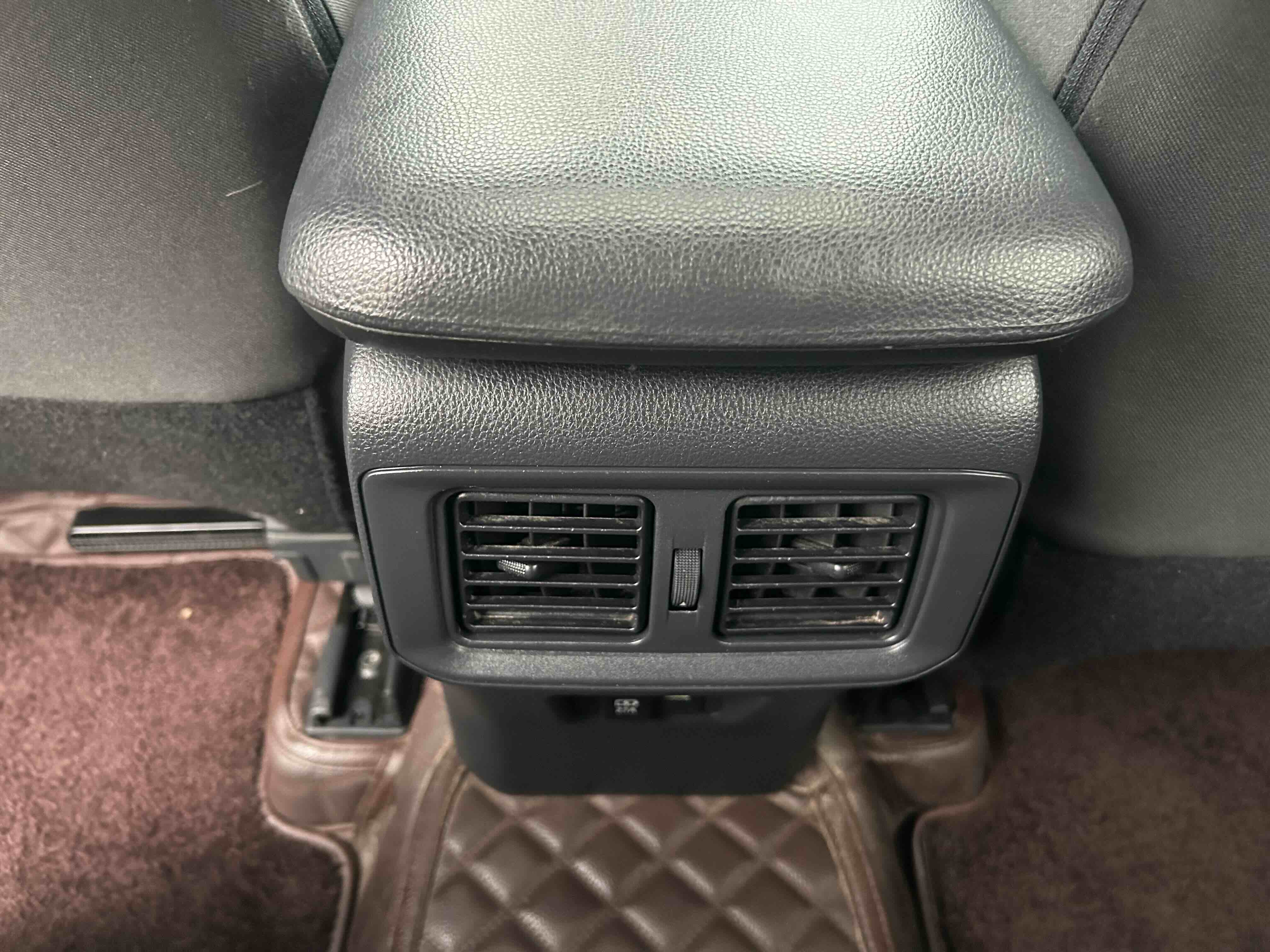 Toyota RAV4 2020 #20 Toyota RAV4 2020 car image #20