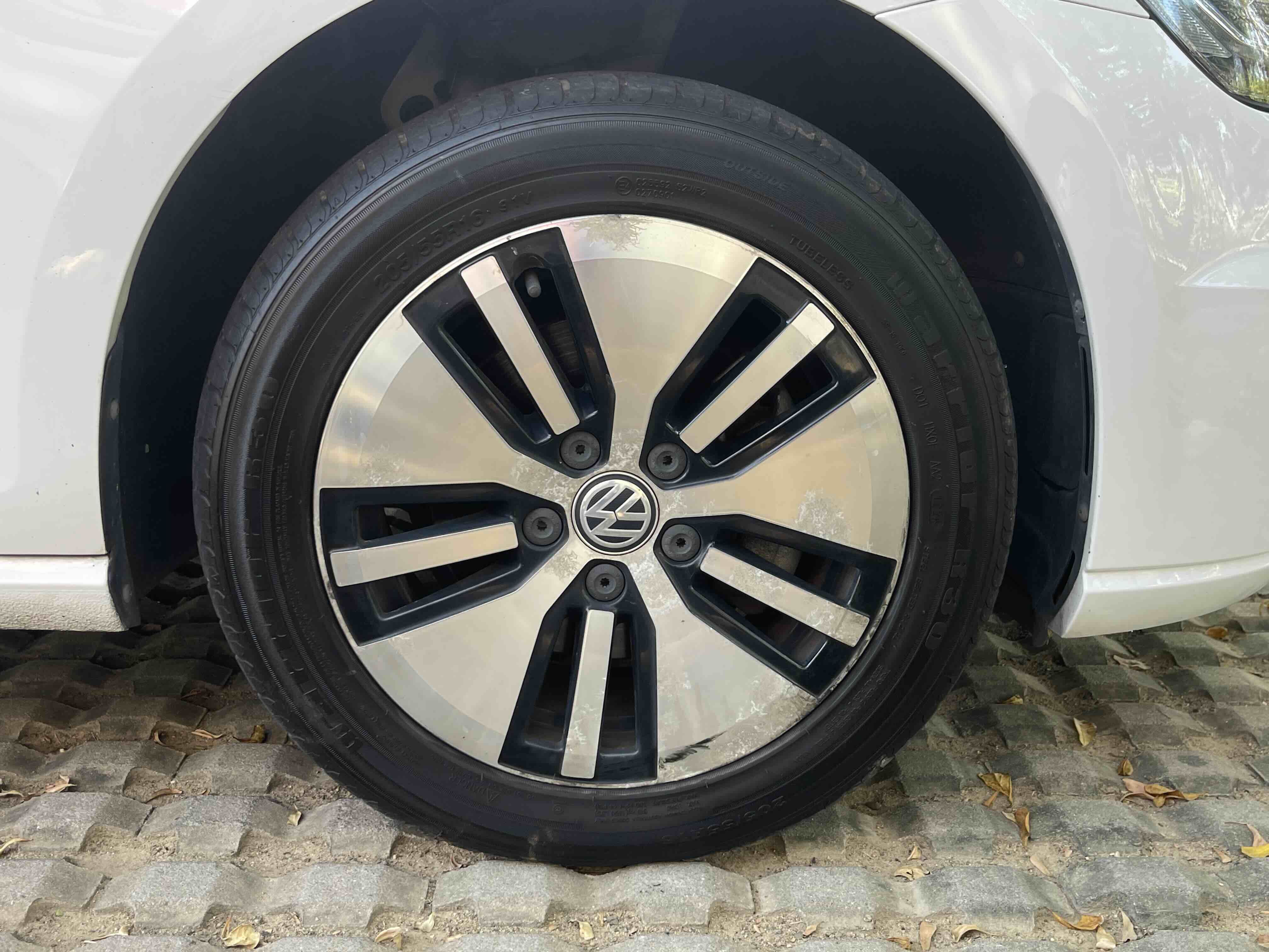 Volkswagen Golf Pure Electric 2021 imagen de coche #20