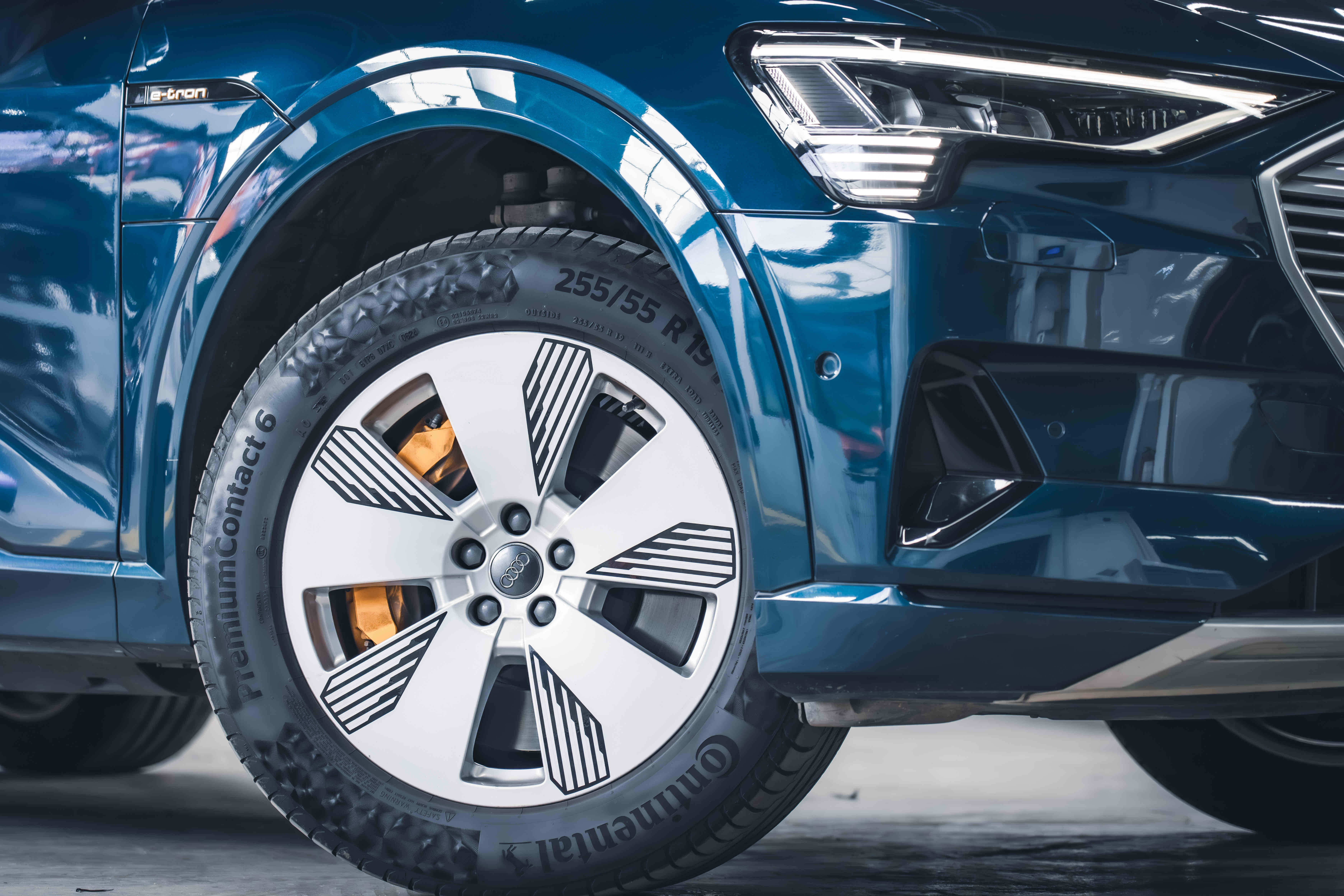 Audi e-tron (Imported) 2020 car image #20