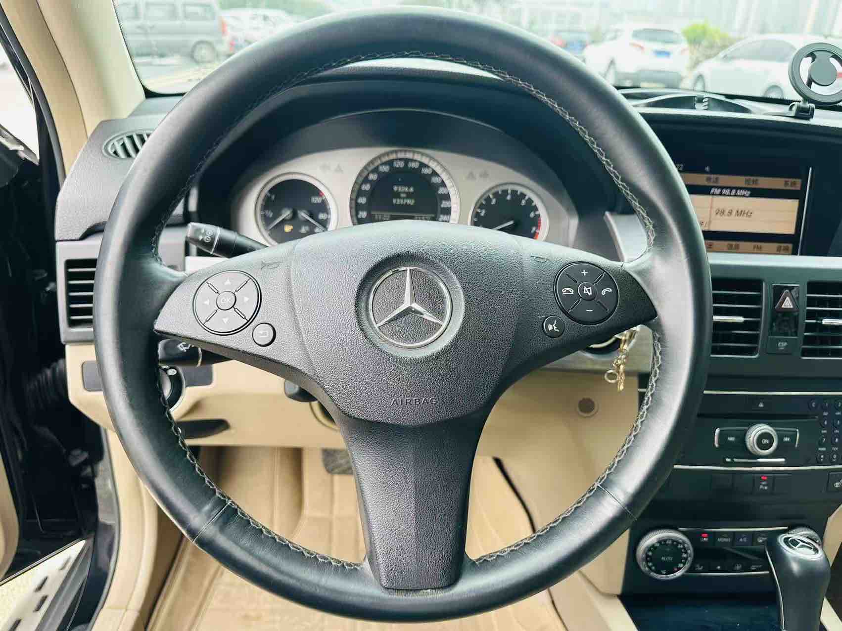 Mercedes-Benz GLK Class (Imported) 2010 #20 Mercedes-Benz GLK Class (Imported) 2010 car image #20