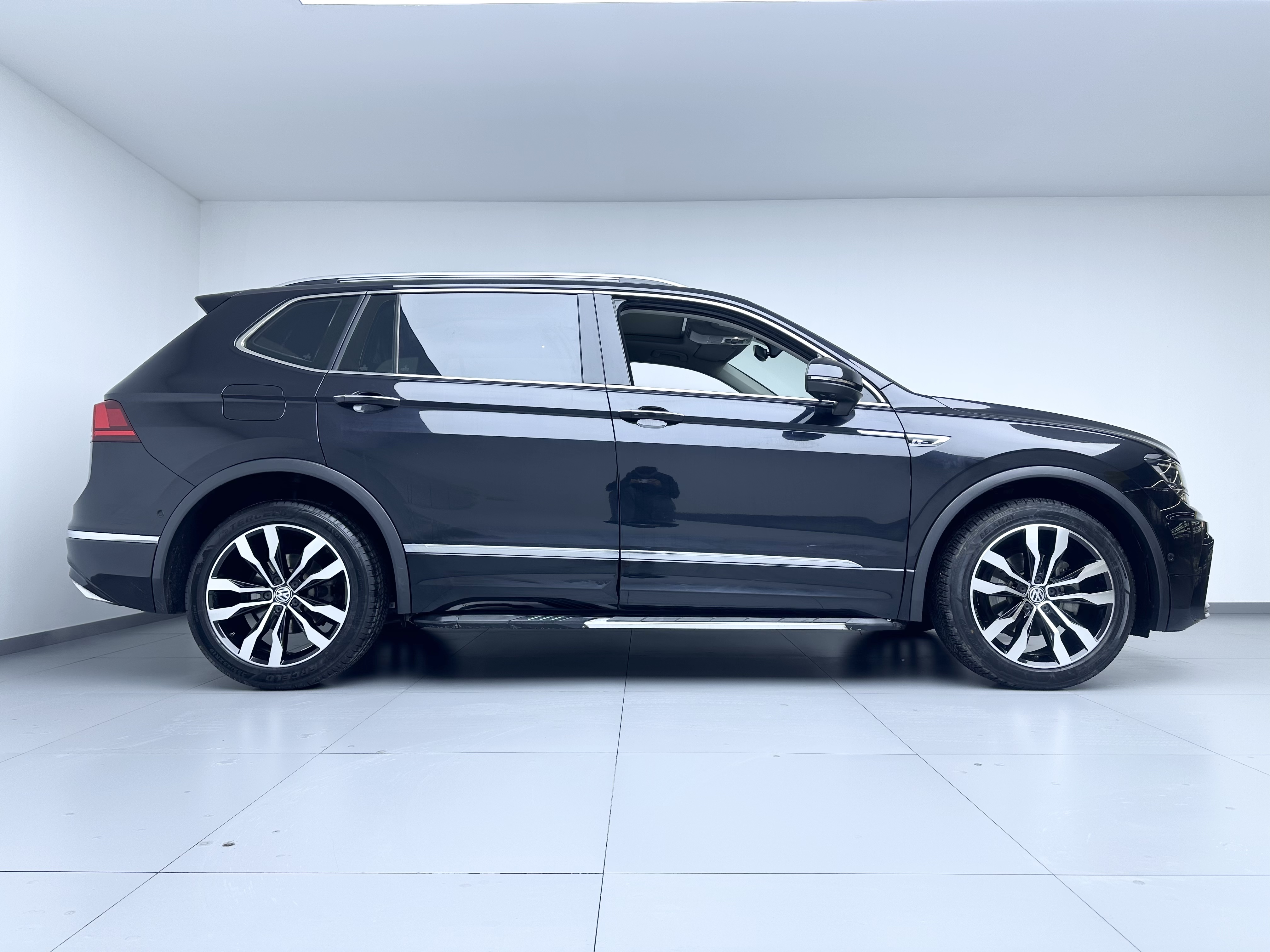 Volkswagen Tiguan L 2020 #20 Volkswagen Tiguan L 2020 immagine di auto #20