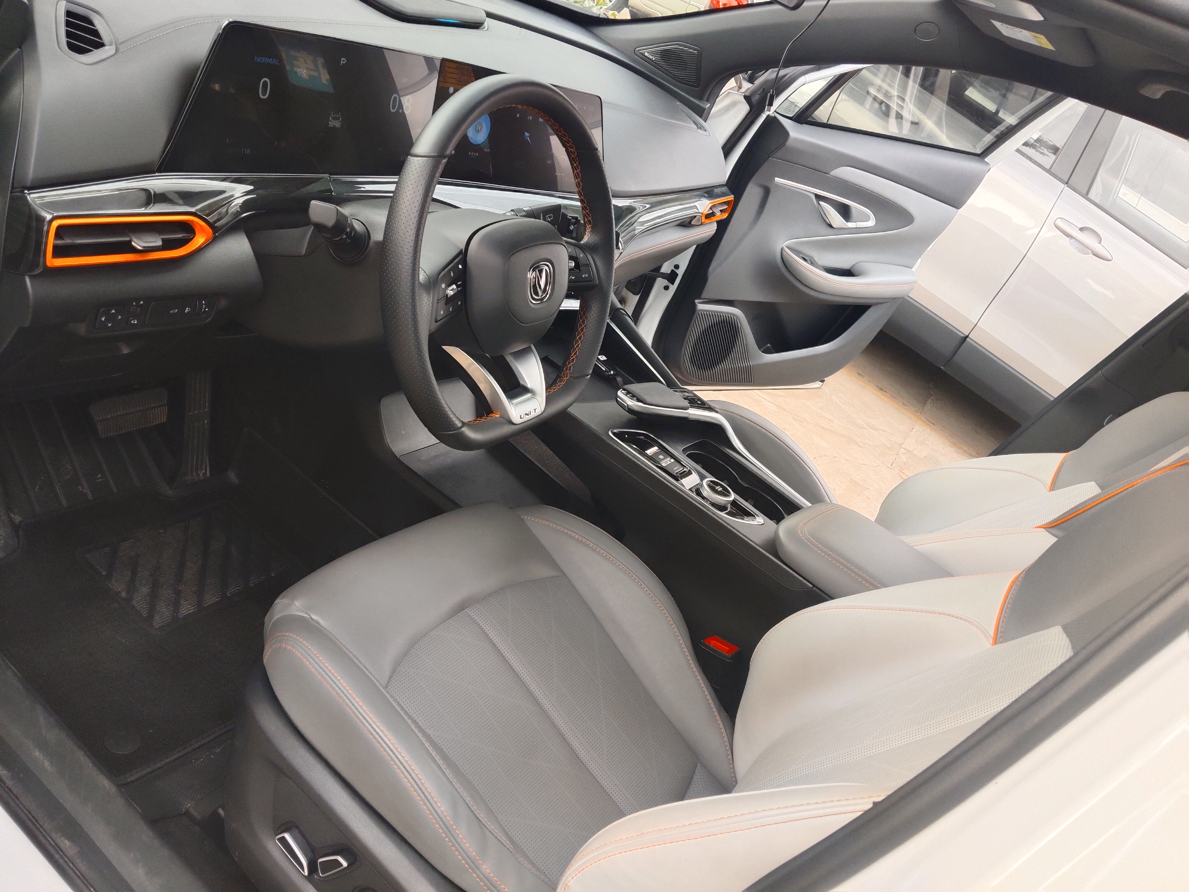 Changan UNI-T 2021 immagine di auto #20