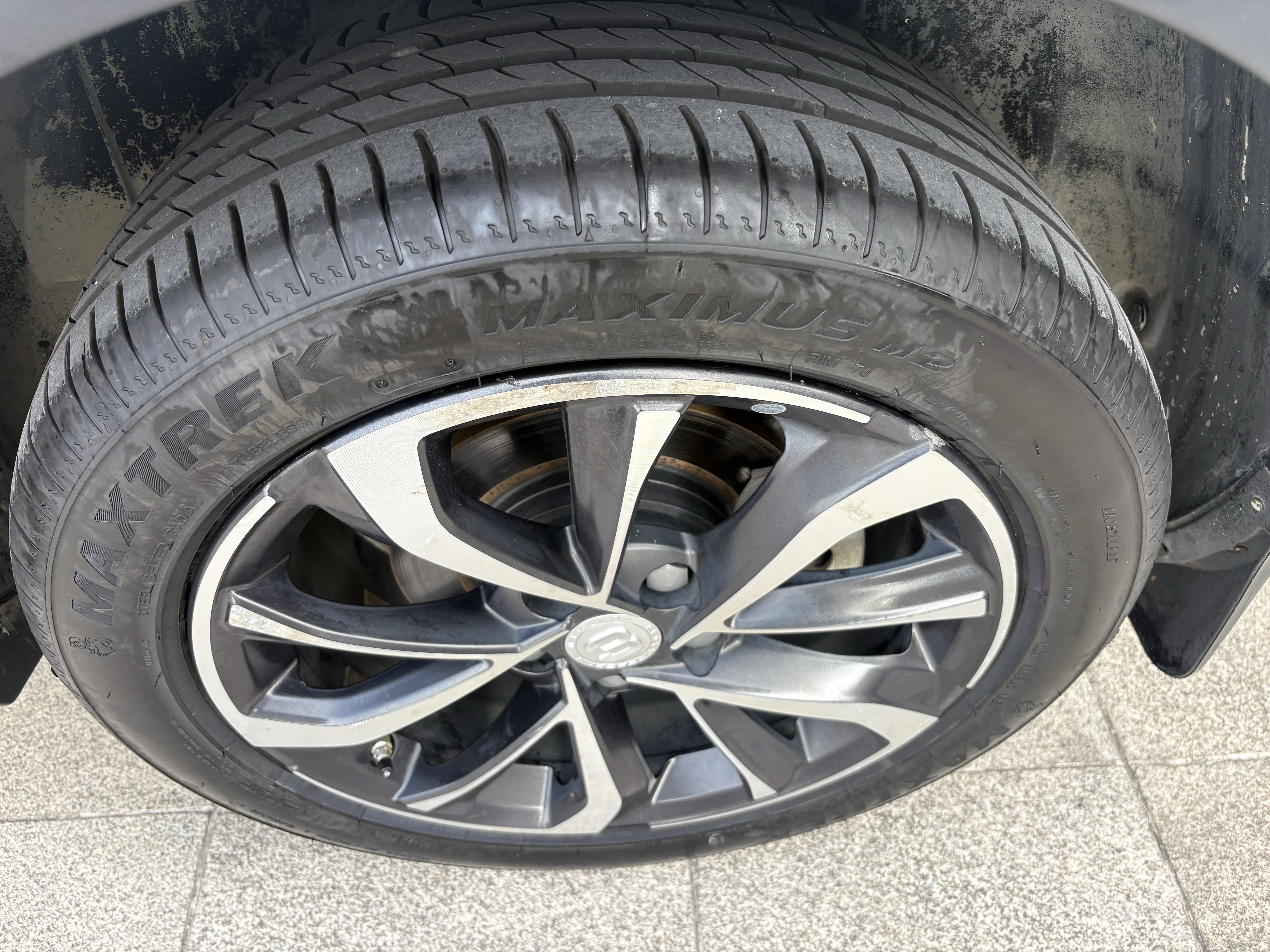 Emgrand GS 2021 car image #20