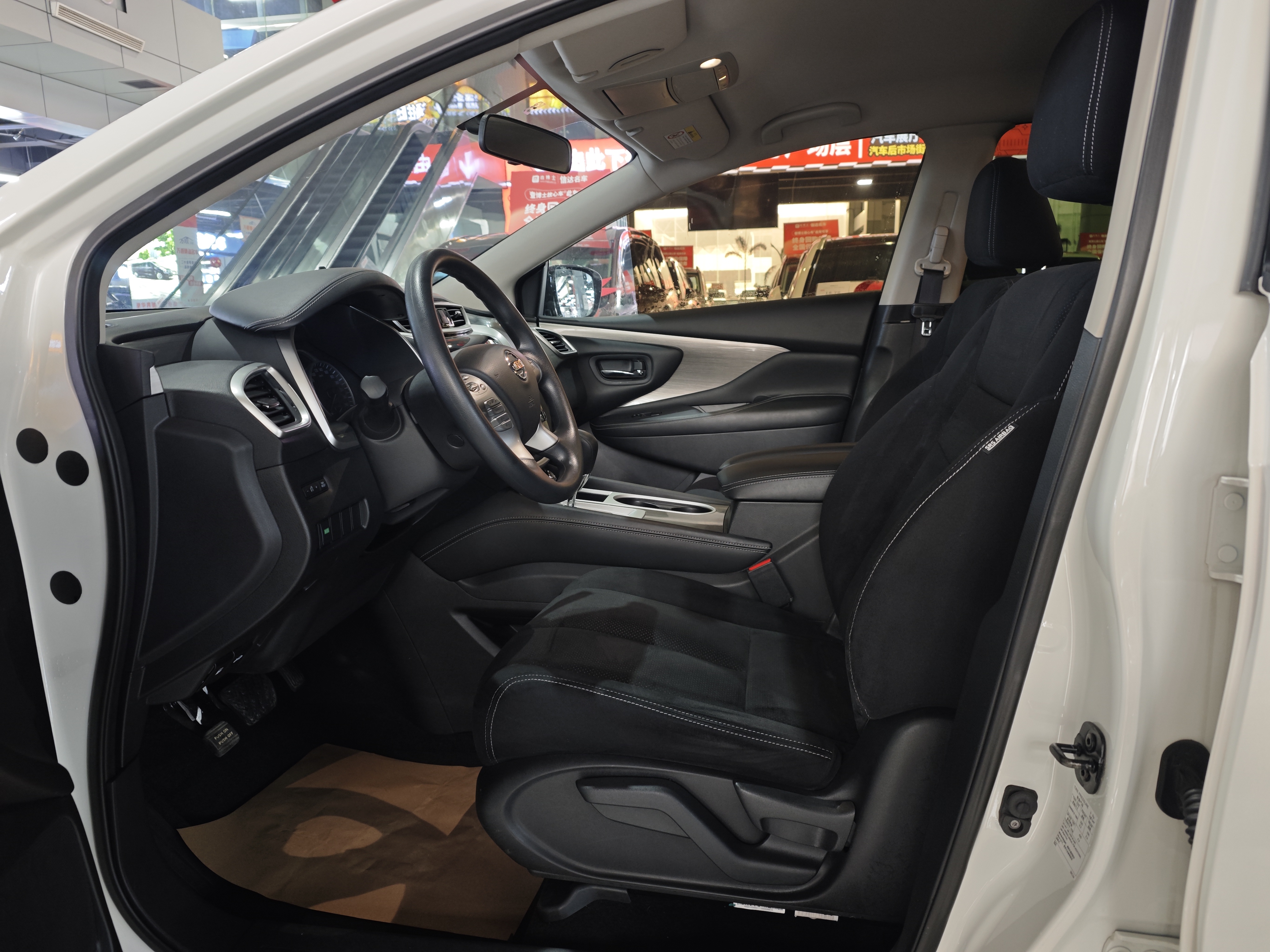 Nissan Murano 2023 изображение автомобиля #20