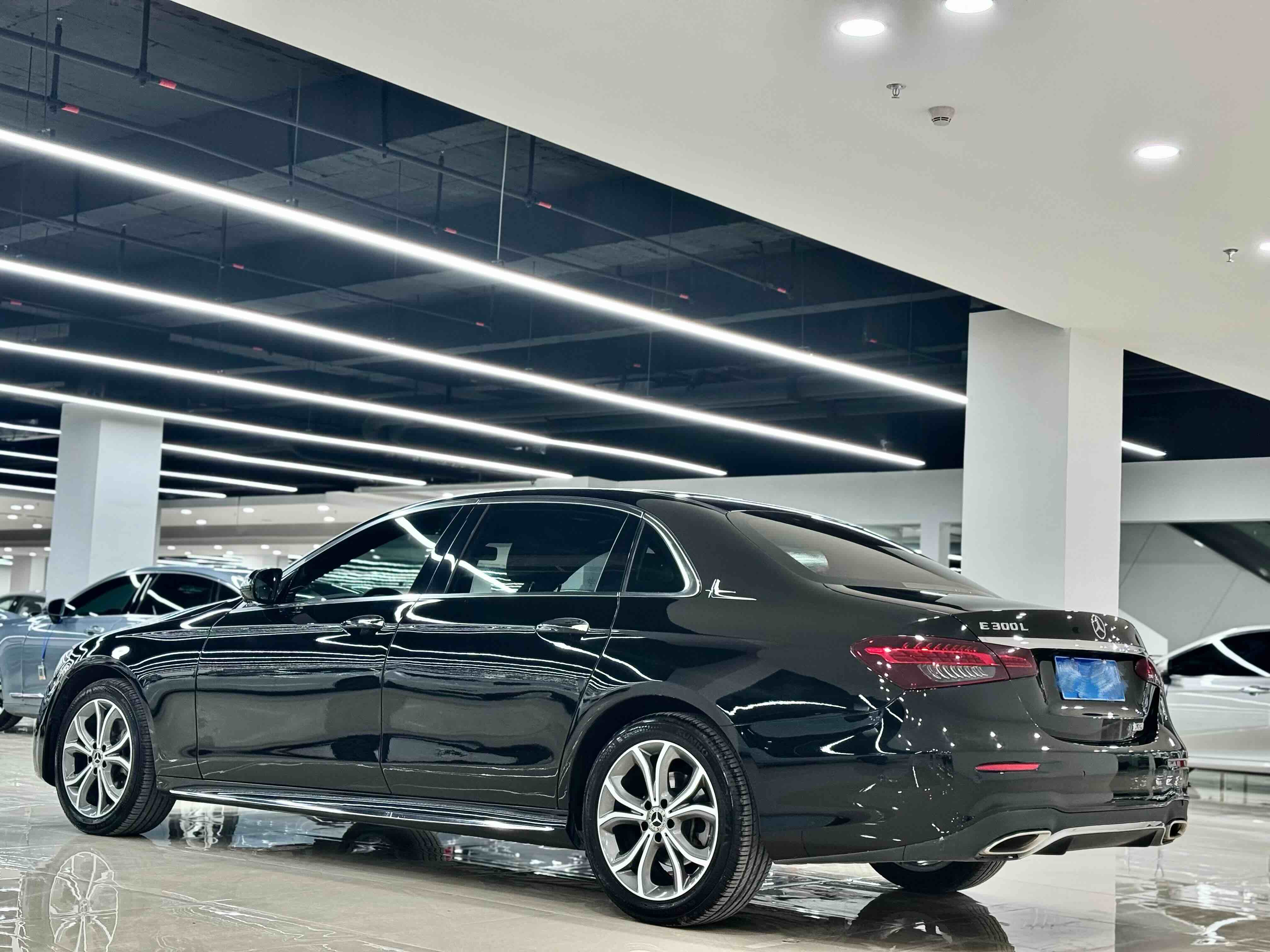 Mercedes-Benz E Class 2021 car image #20