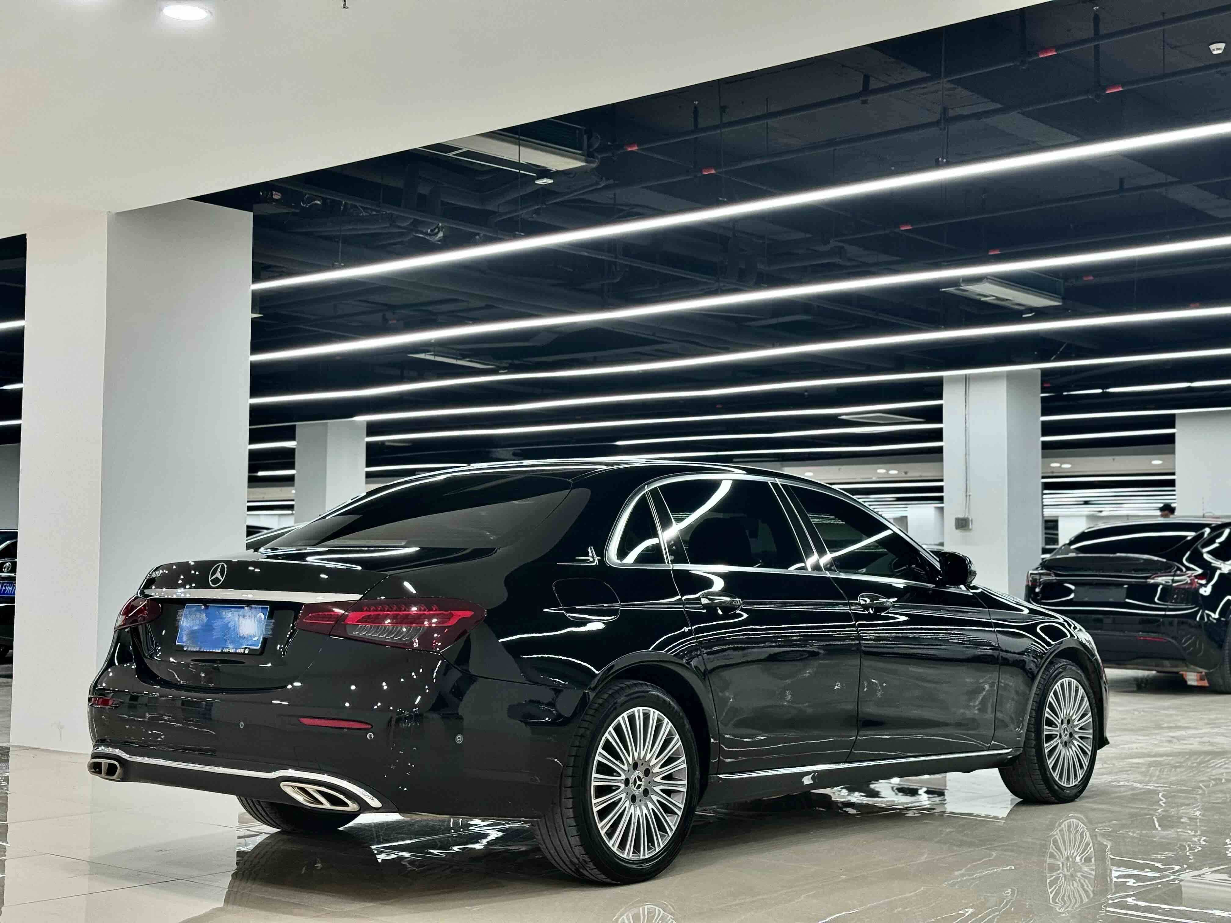 Mercedes-Benz E Class 2022 car image #20