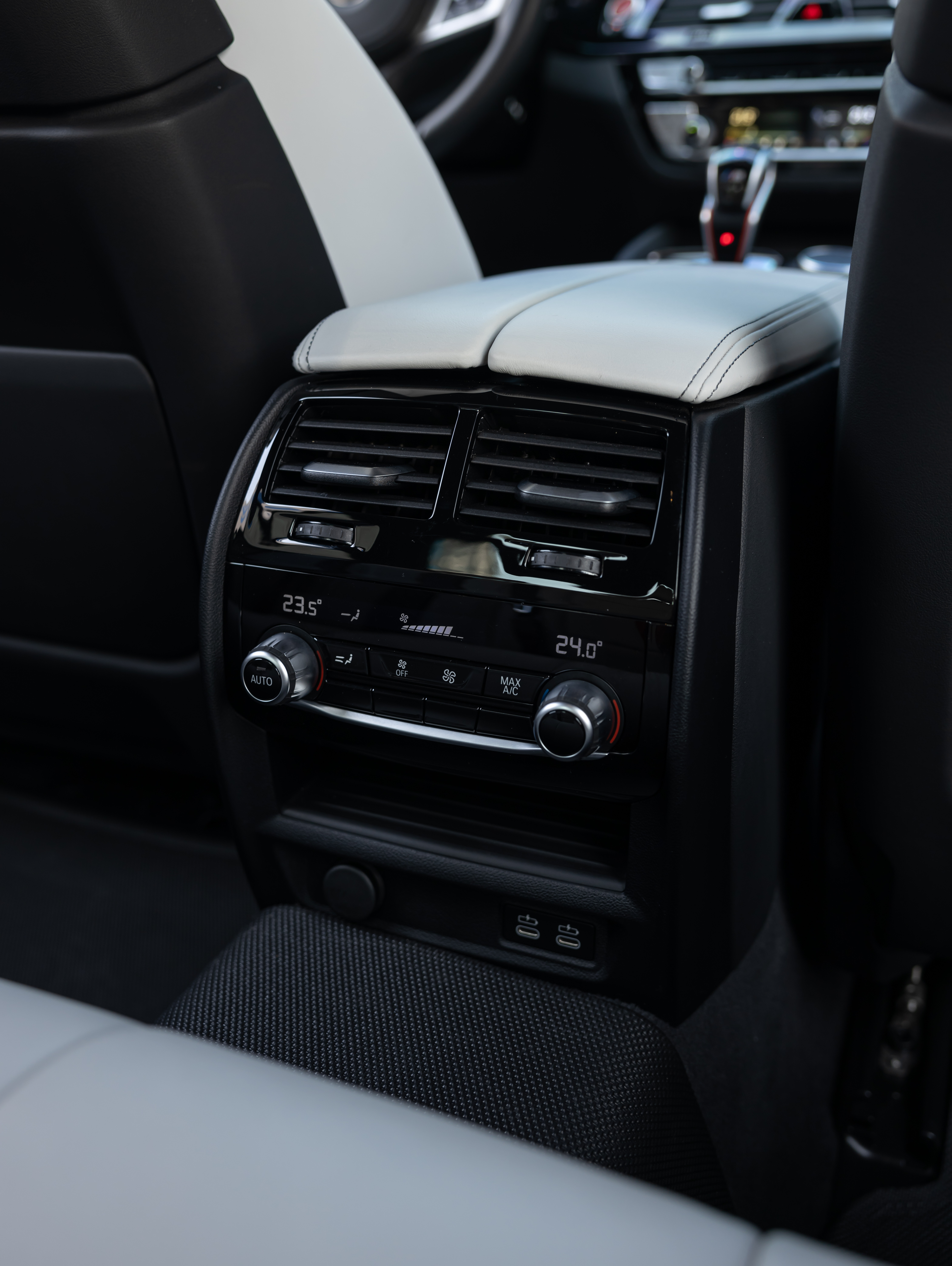 BMW M5 2023 изображение автомобиля #20