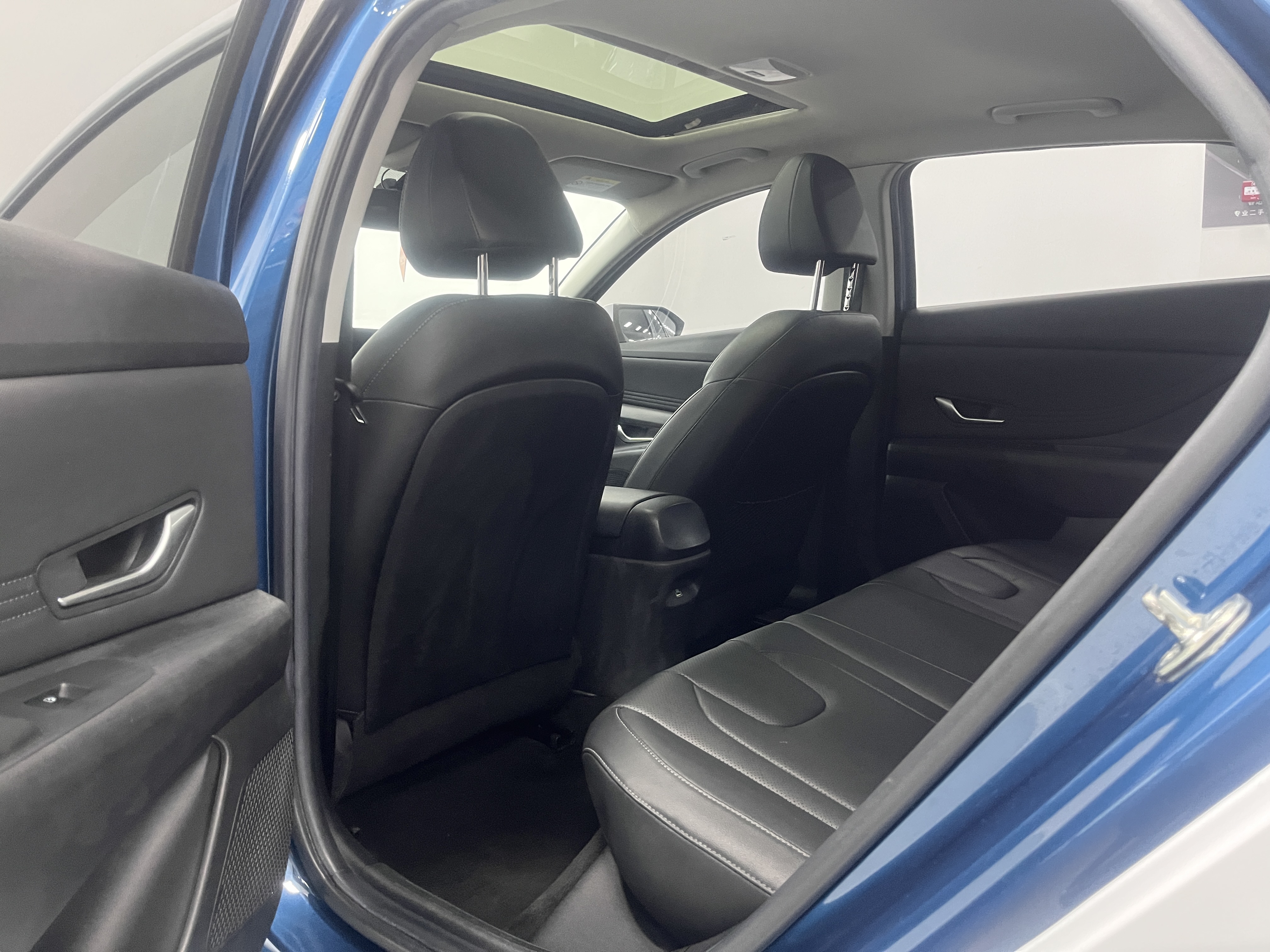 Hyundai Elantra 2021 immagine di auto #20