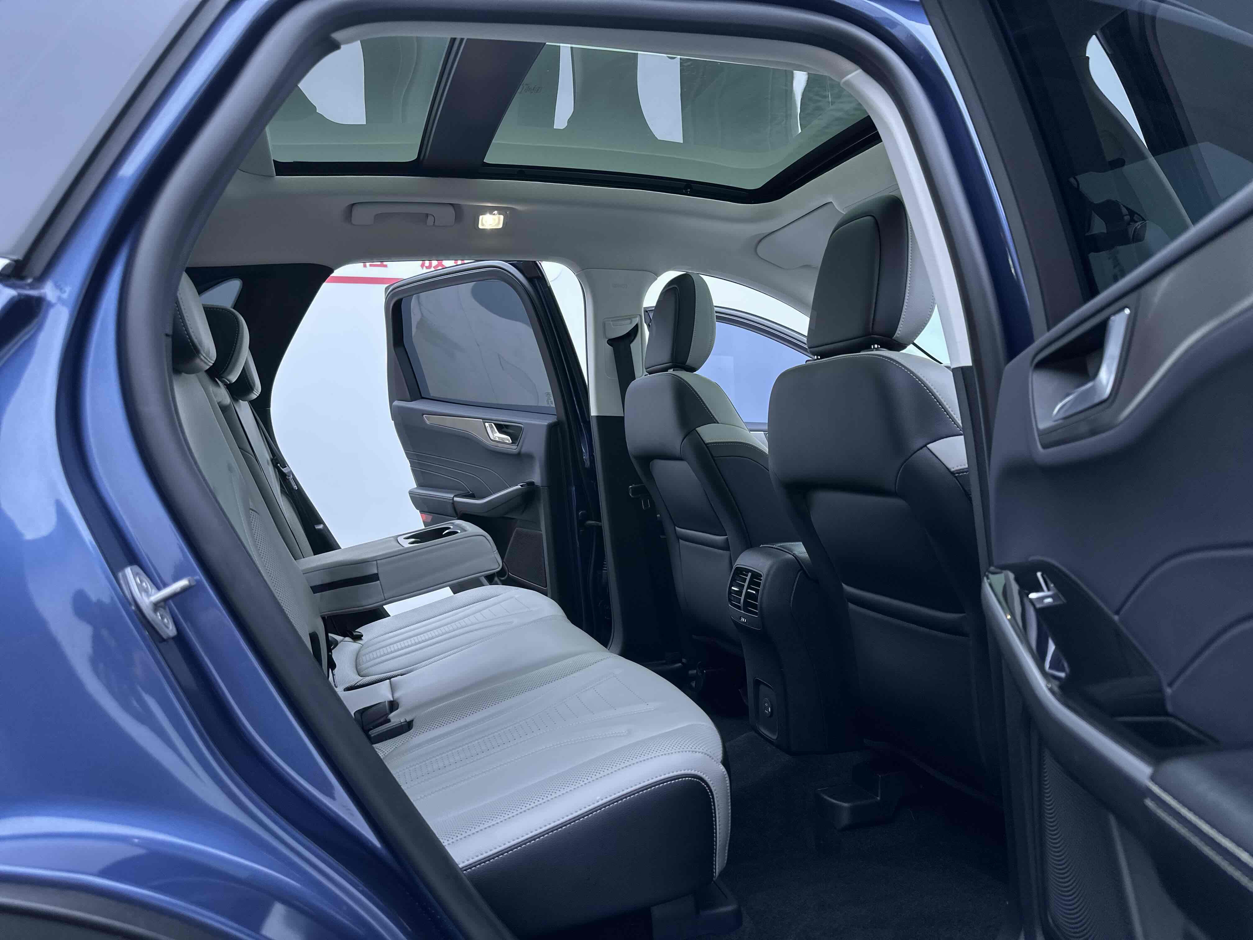 Ford Escape (Imported) 2022 car image #20