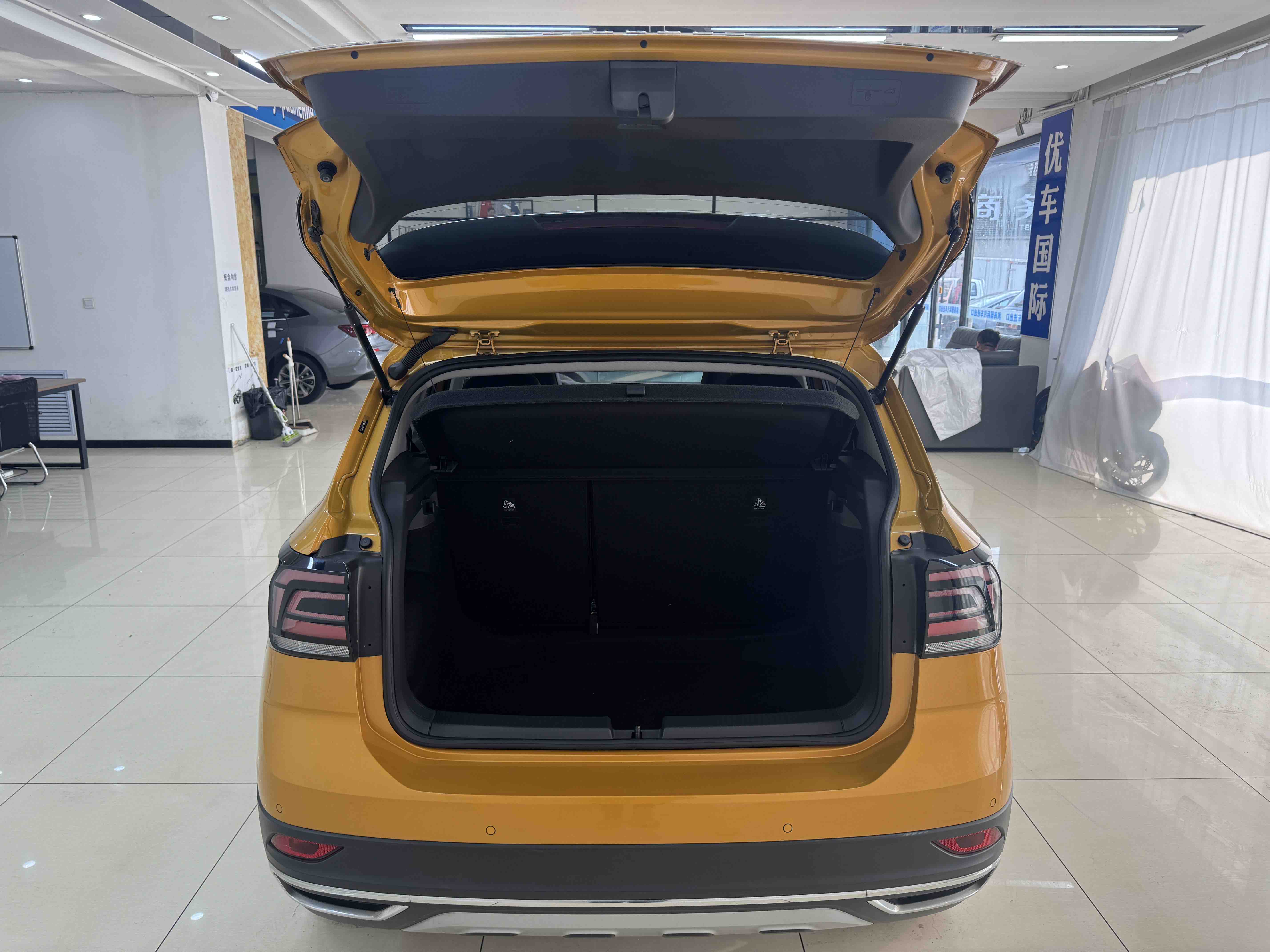 Volkswagen T-Cross 2021 car image #20